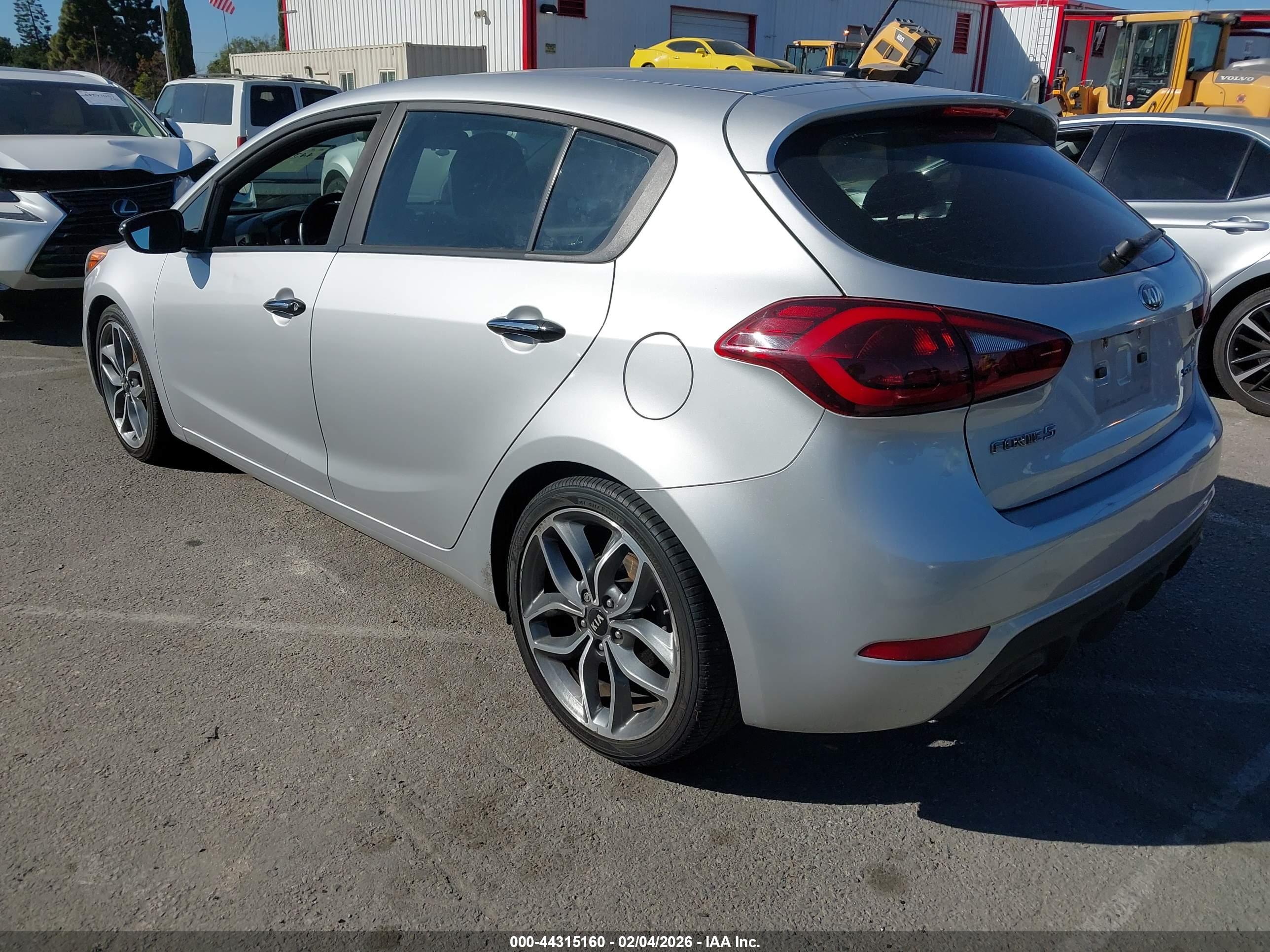 KIA FORTE image 3