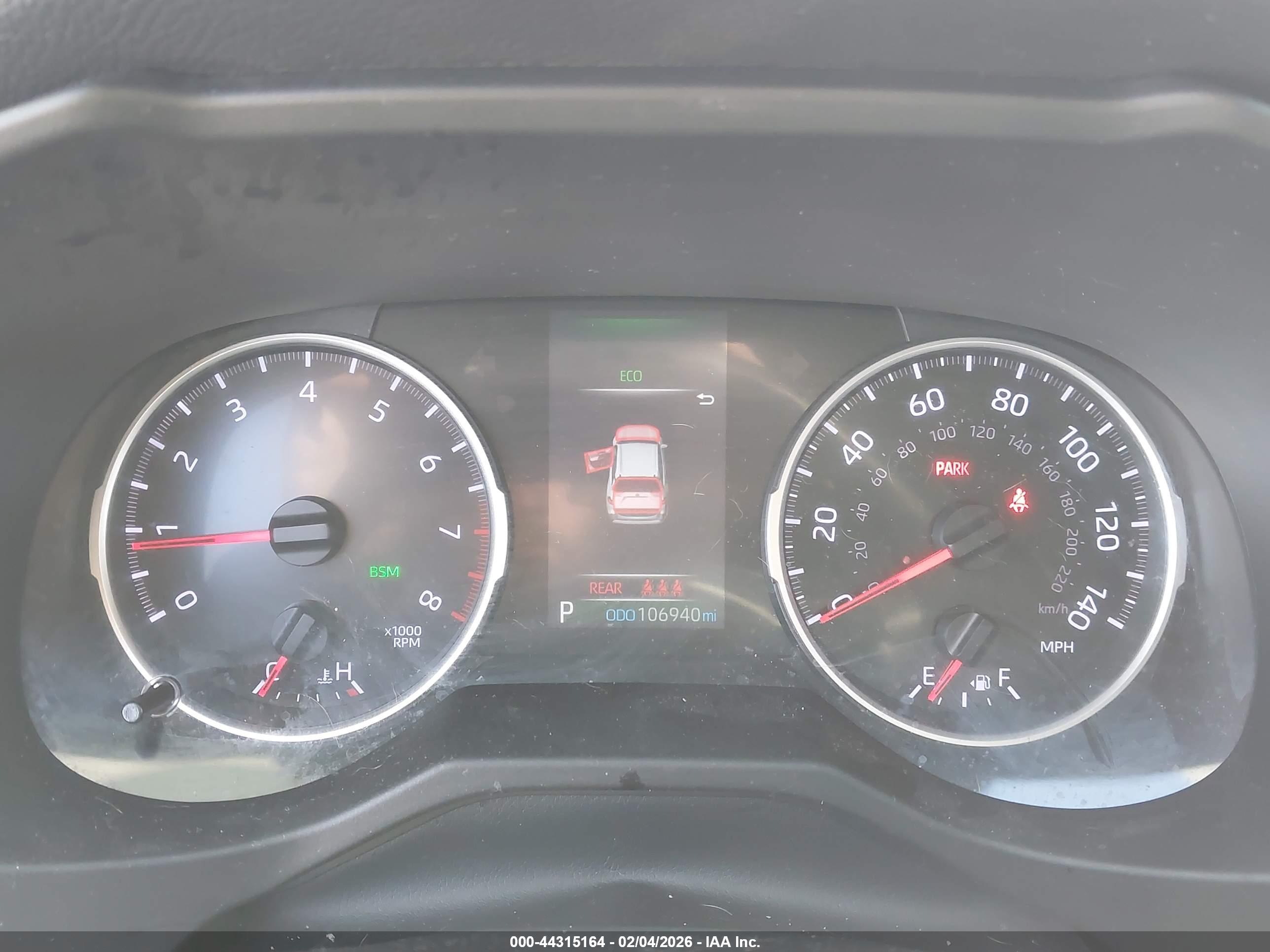 TOYOTA RAV4 image 7