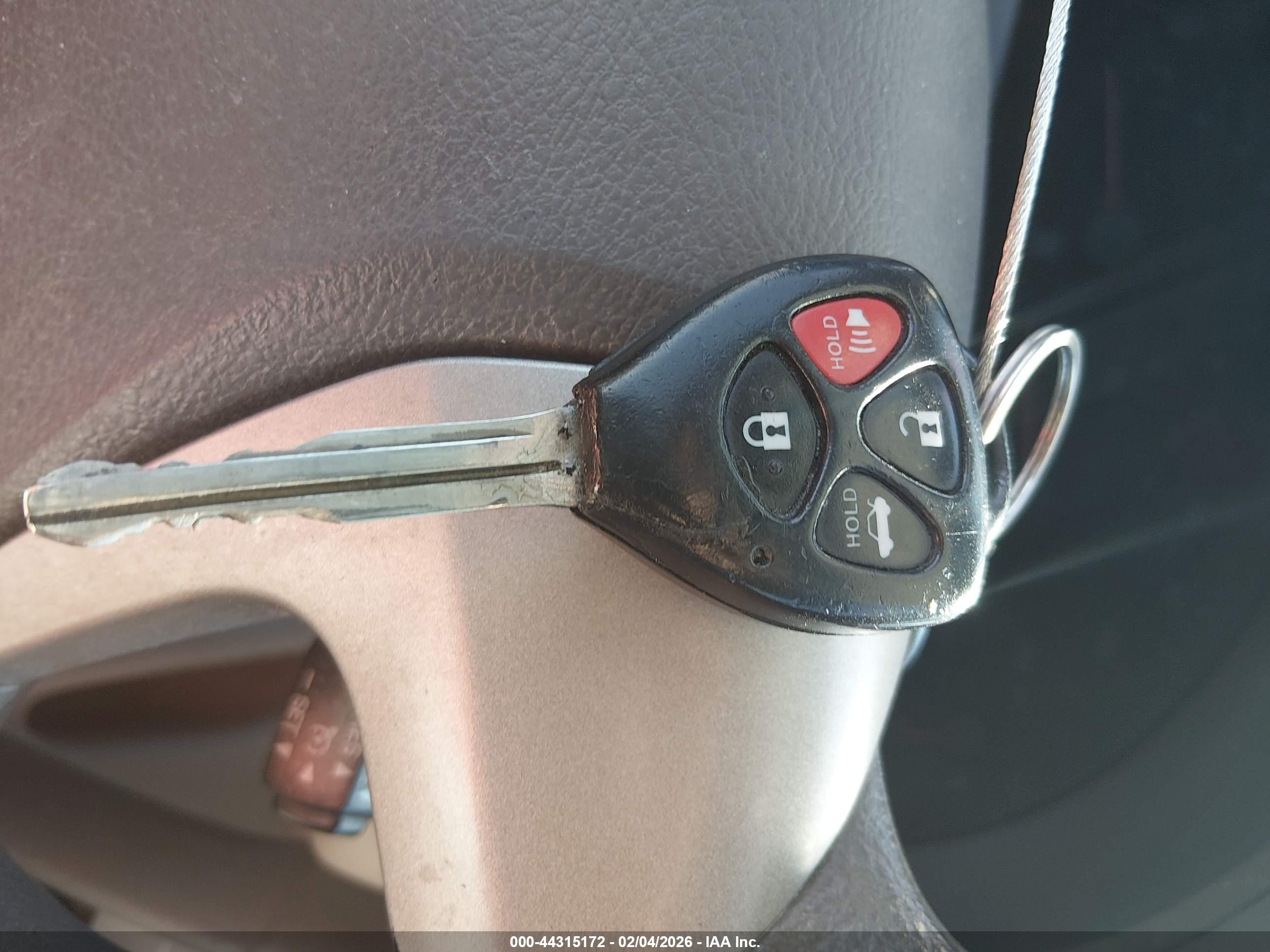 TOYOTA CAMRY image 11