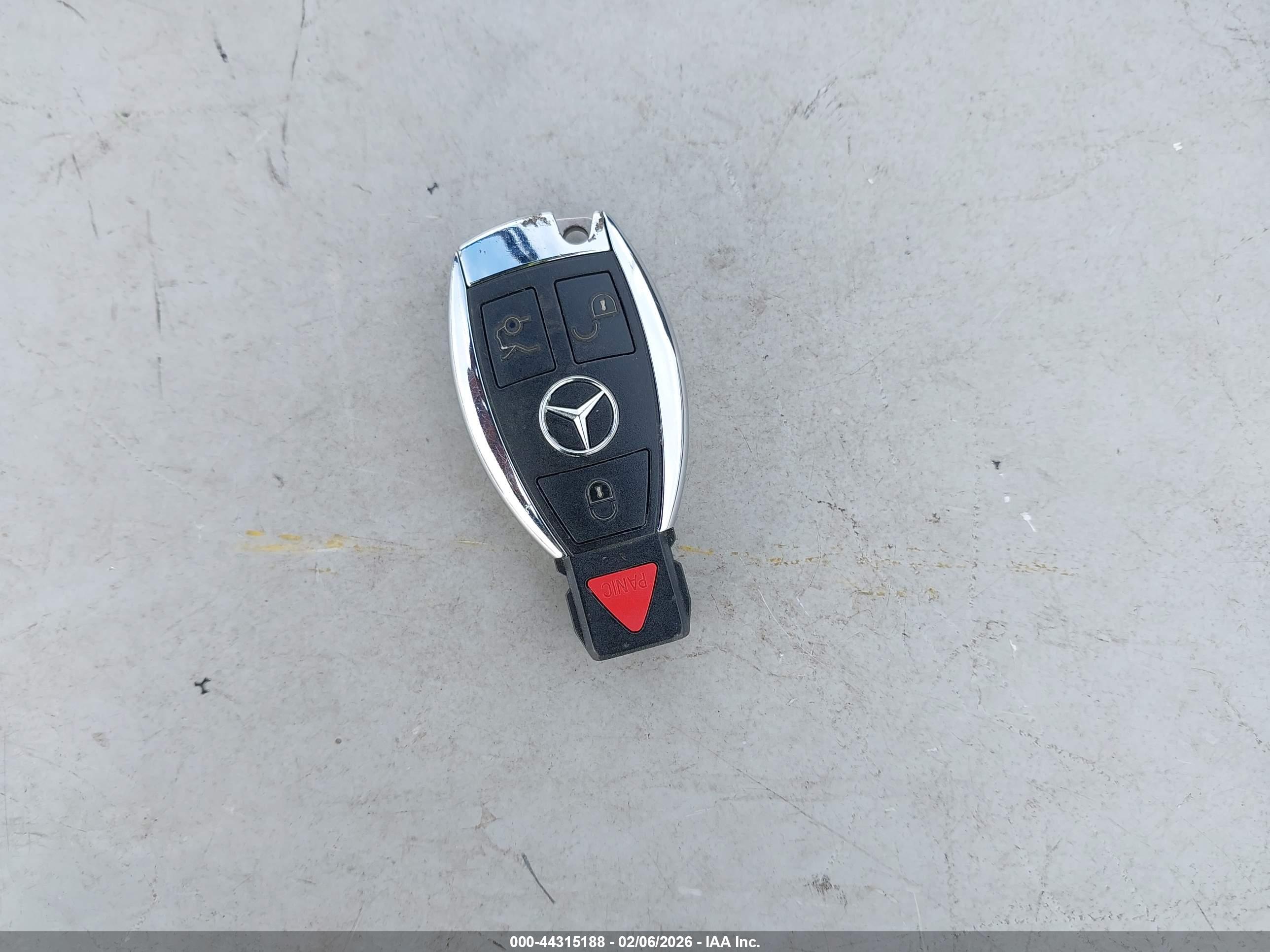 MERCEDES-BENZ C image 11