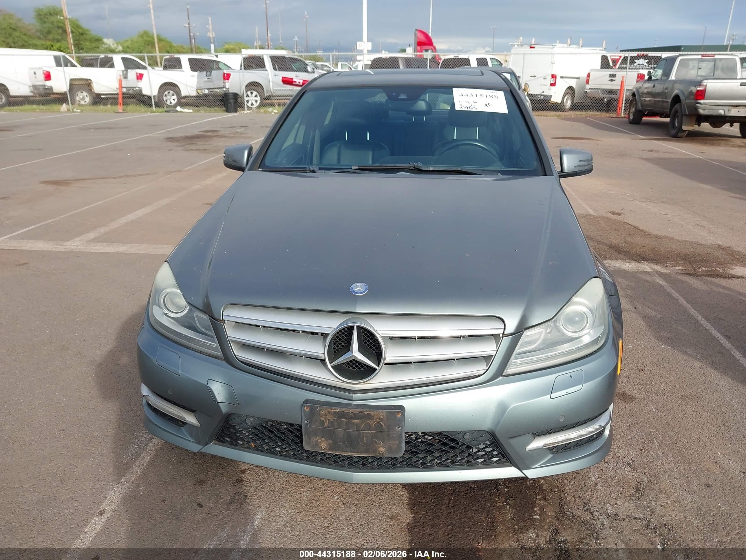 MERCEDES-BENZ C image 6