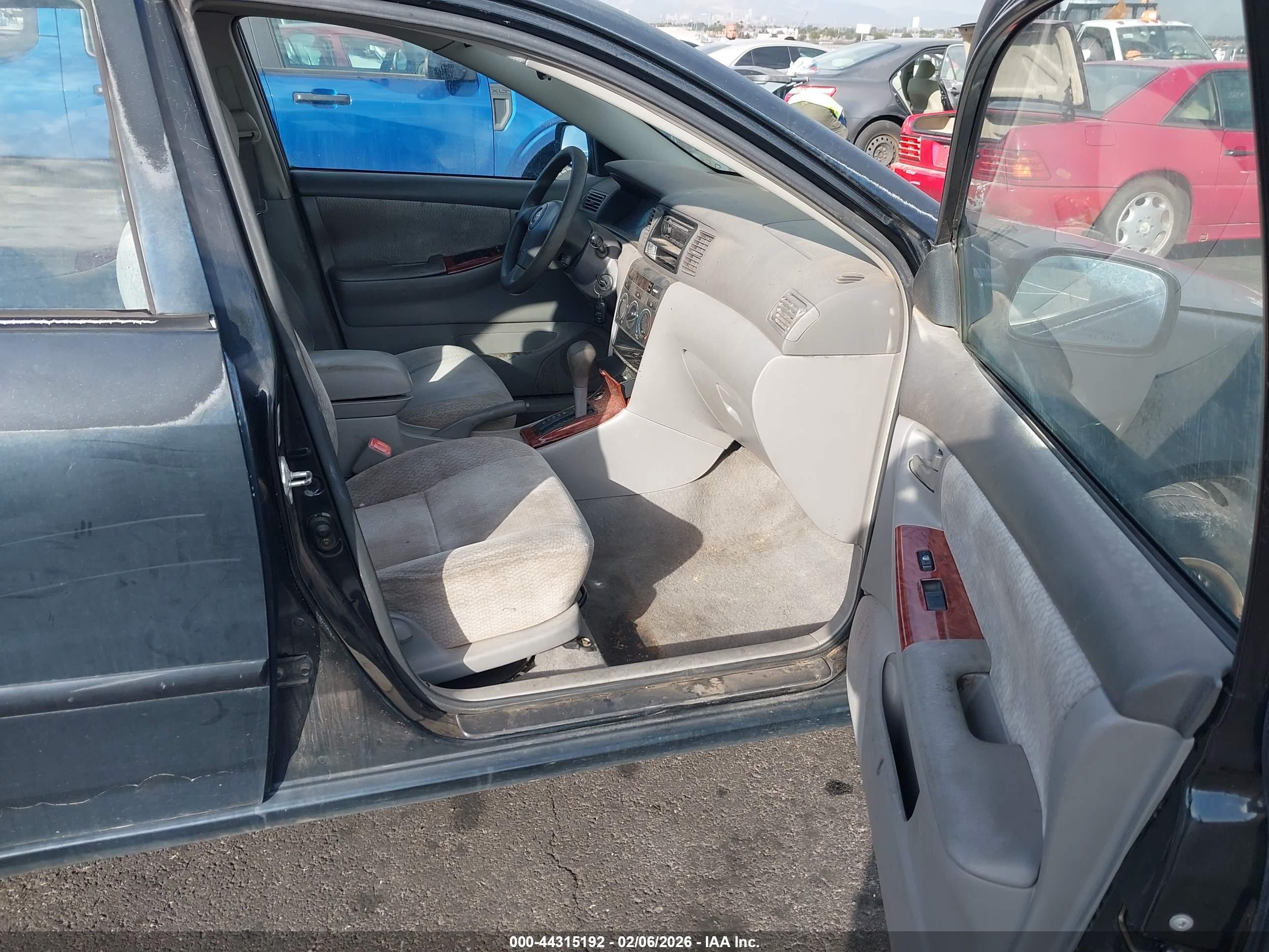 TOYOTA COROLLA image 5