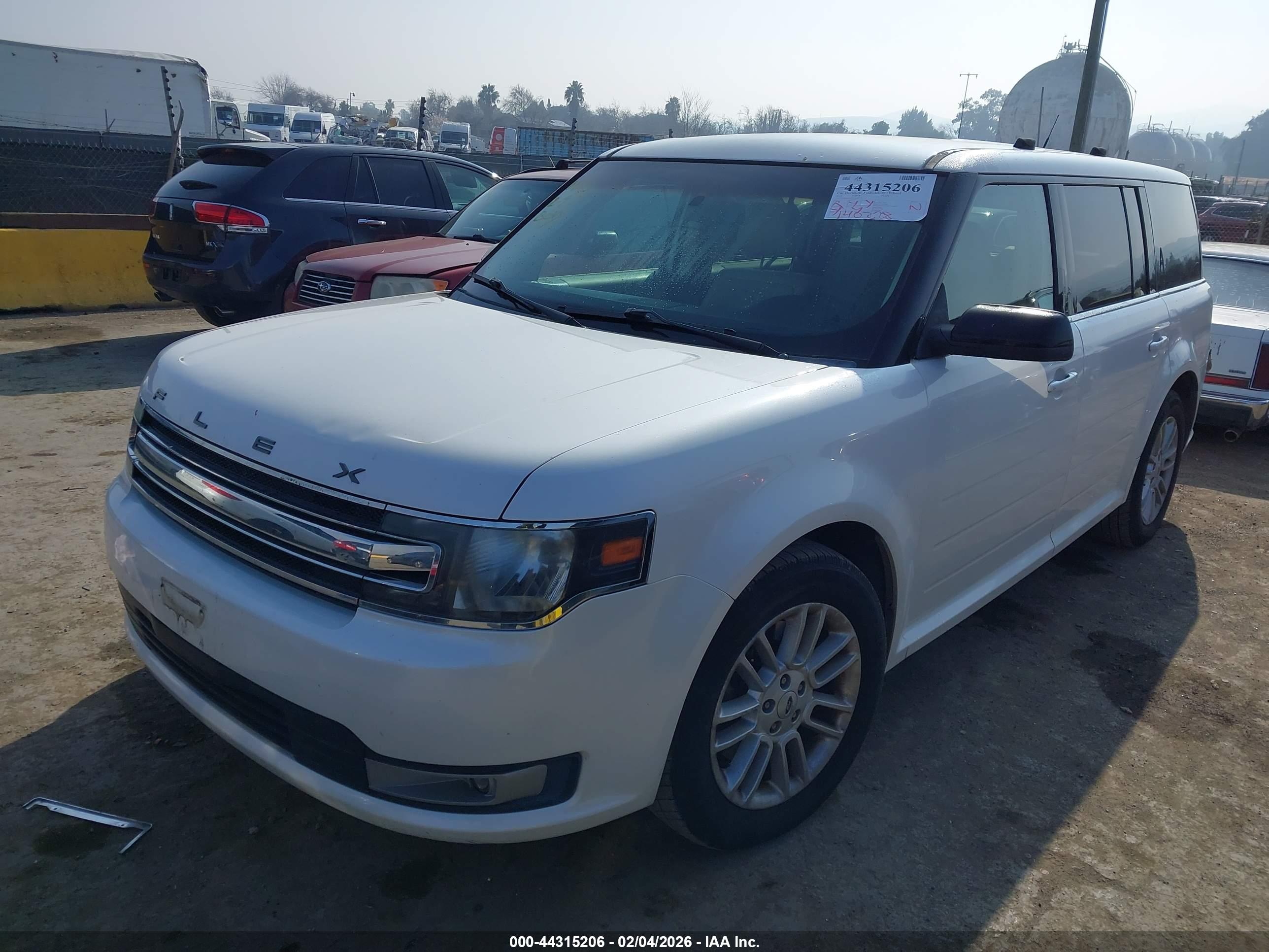 FORD FLEX image 2
