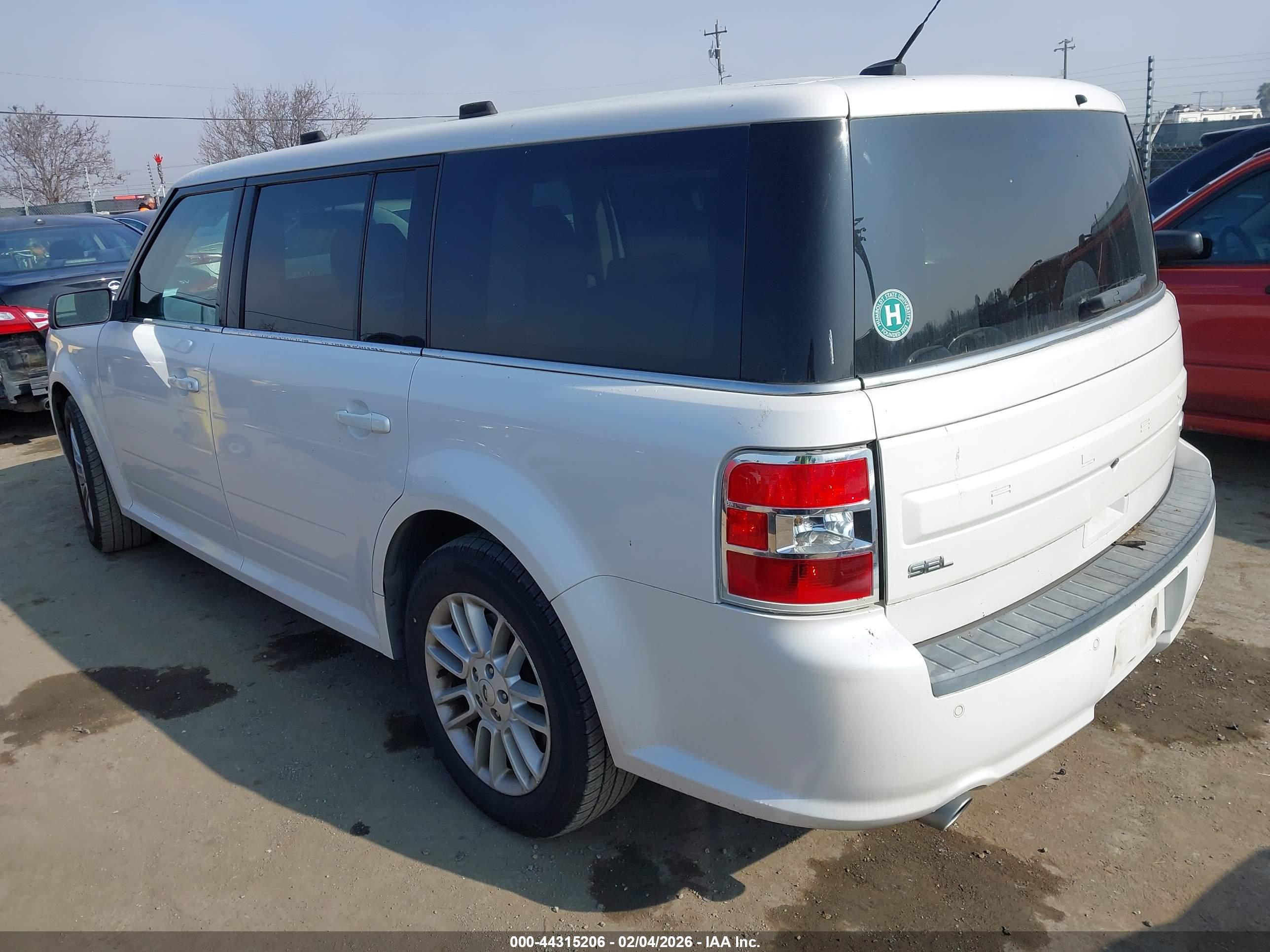 FORD FLEX image 3
