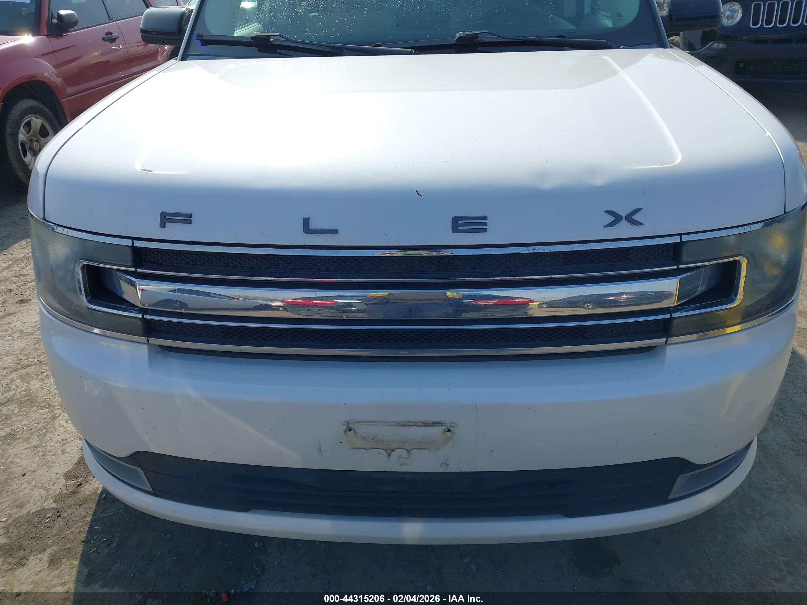 FORD FLEX image 6