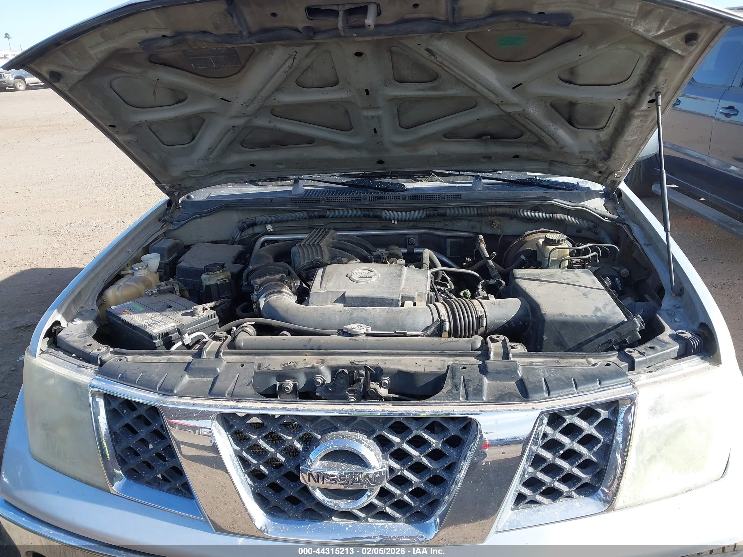 NISSAN FRONTIER image 10
