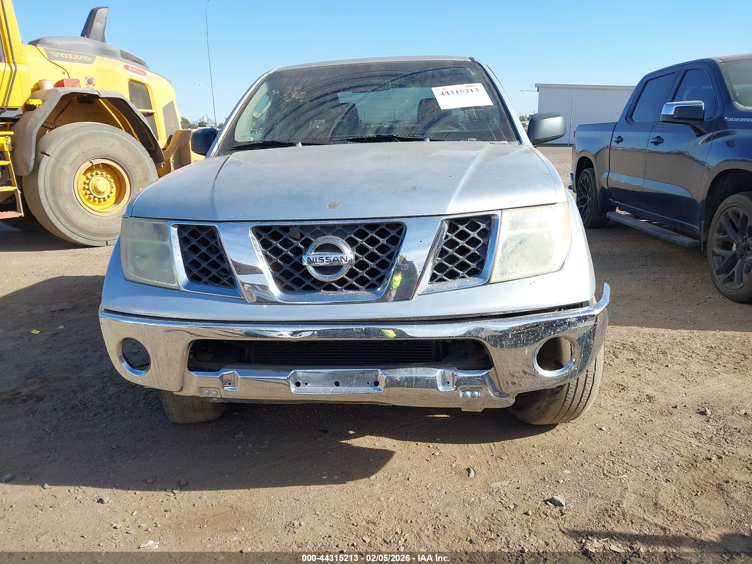 NISSAN FRONTIER image 6