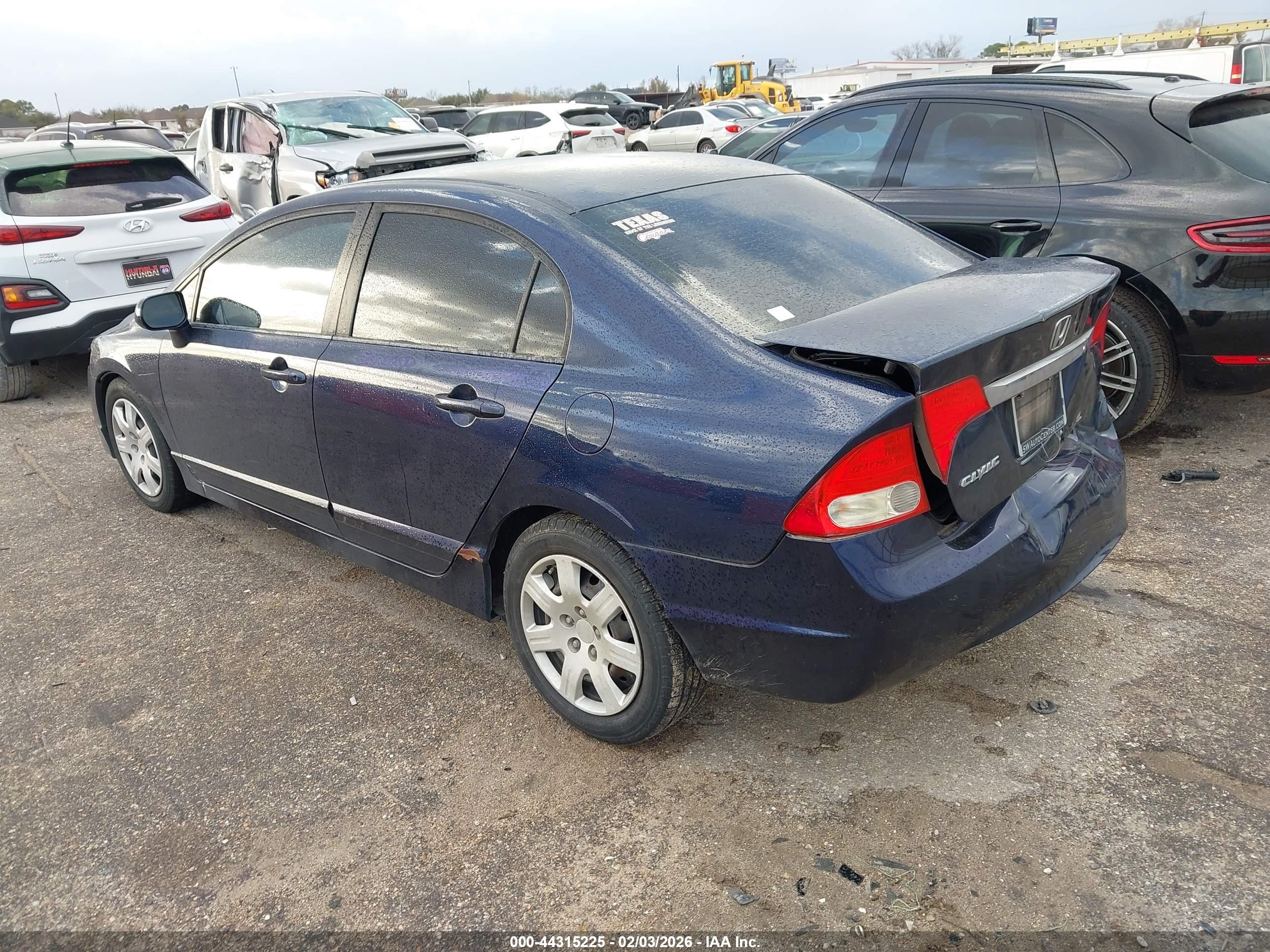 HONDA CIVIC image 3