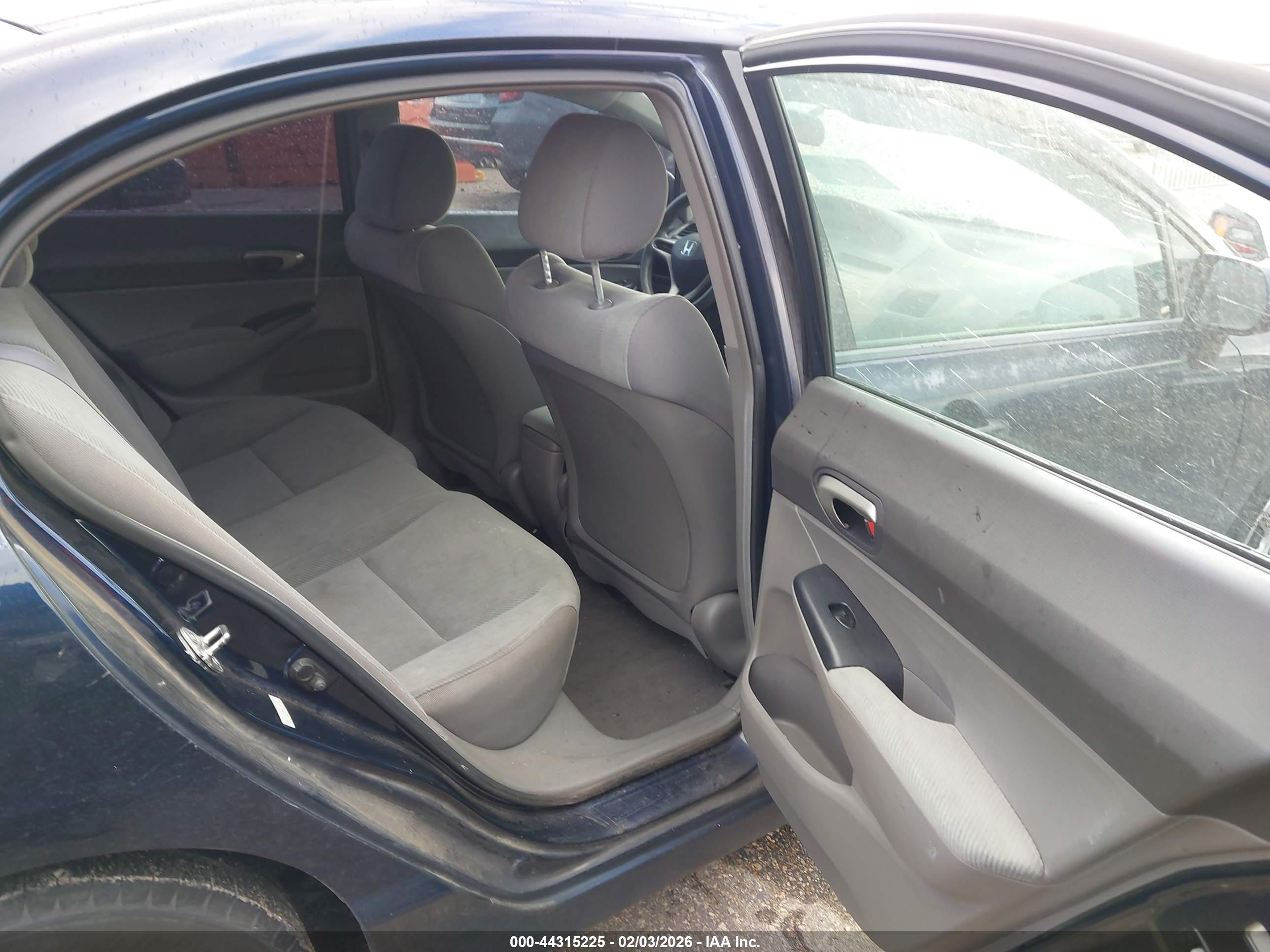 HONDA CIVIC image 8