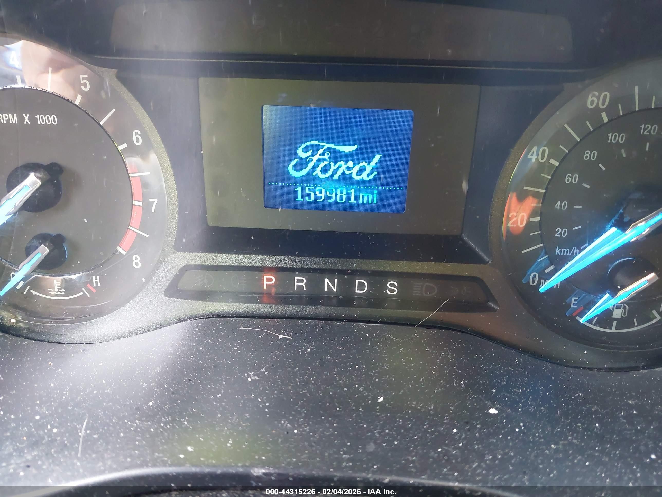 FORD FUSION image 7