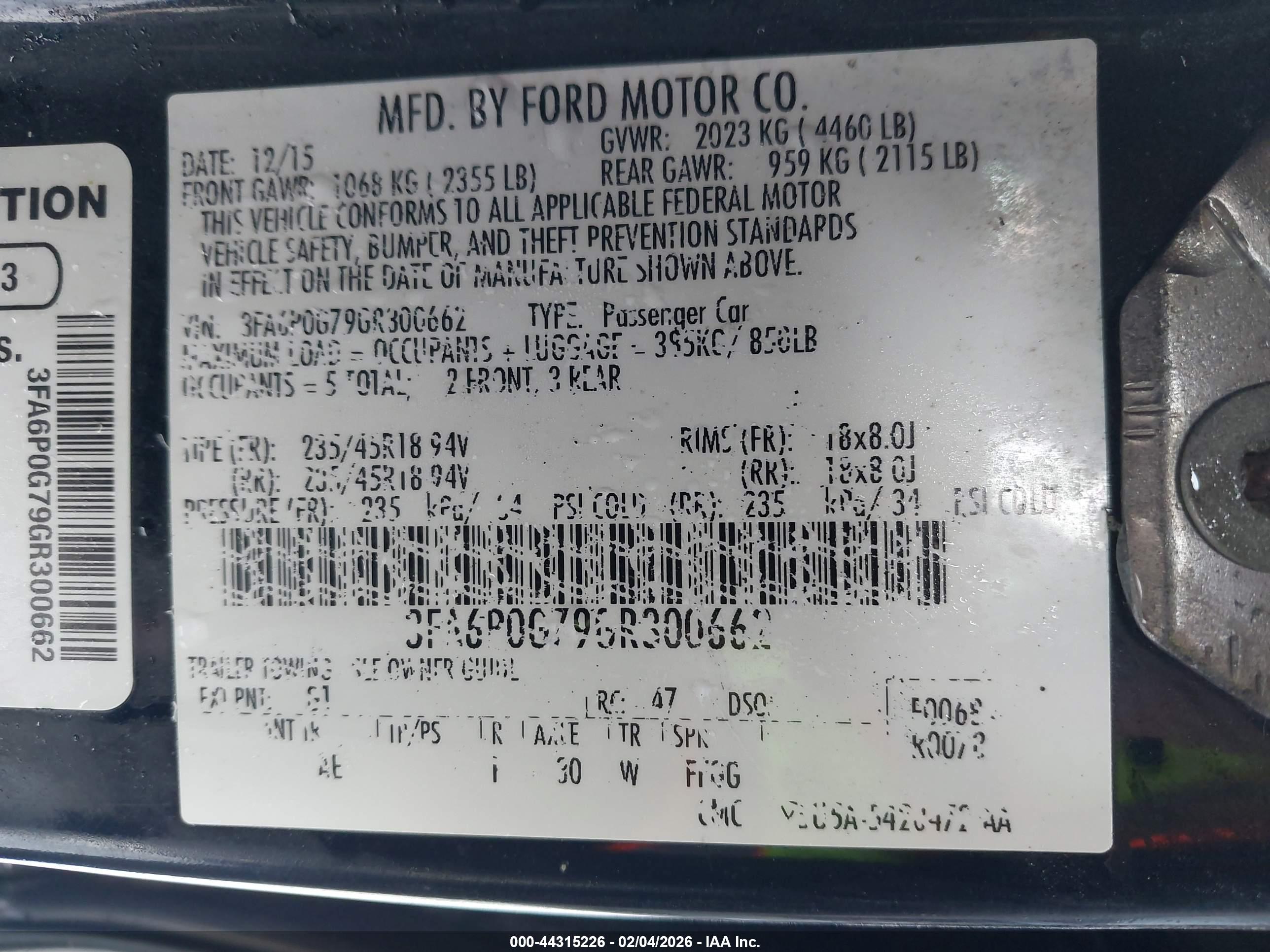 FORD FUSION image 9