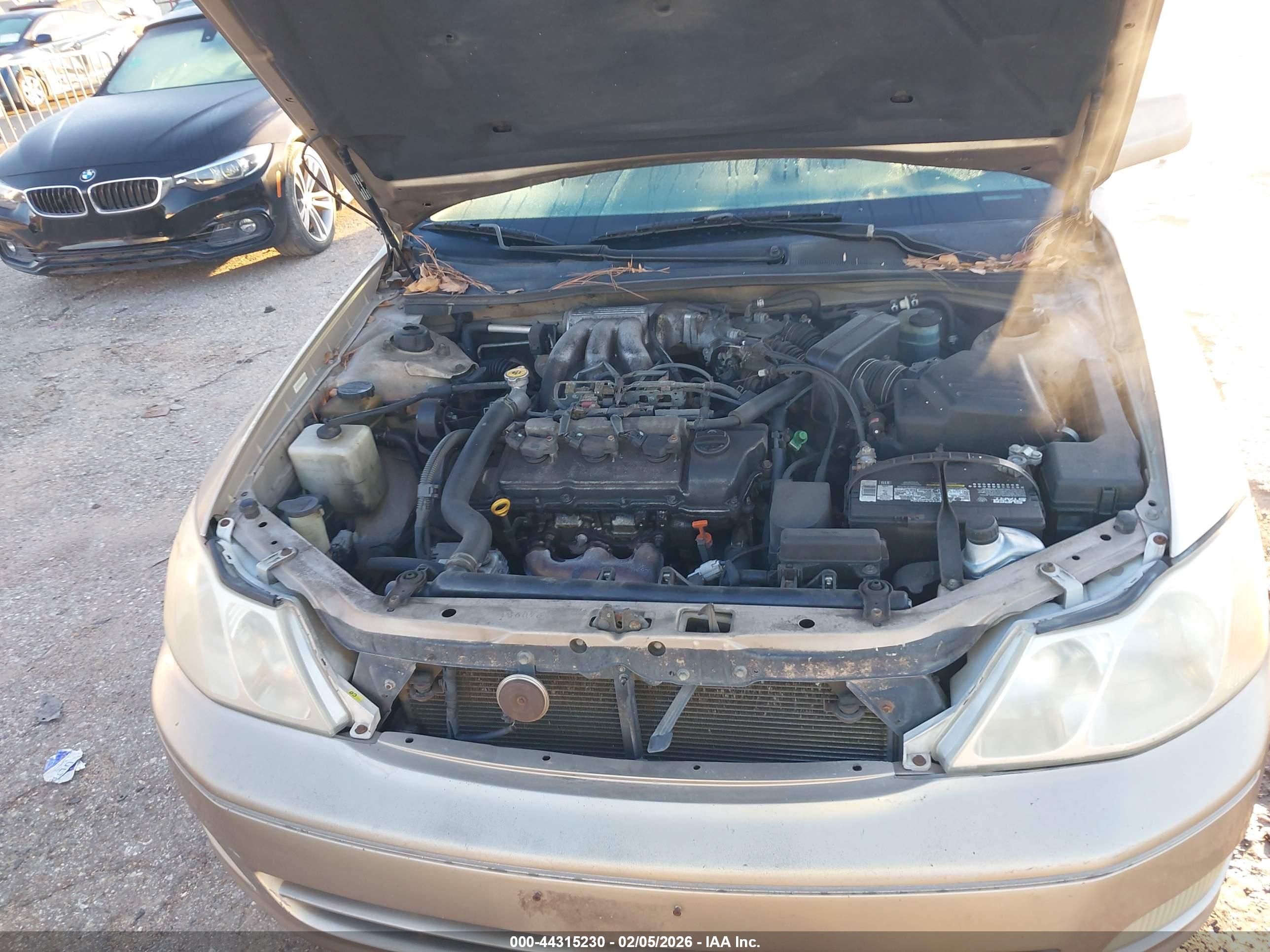 TOYOTA AVALON image 10