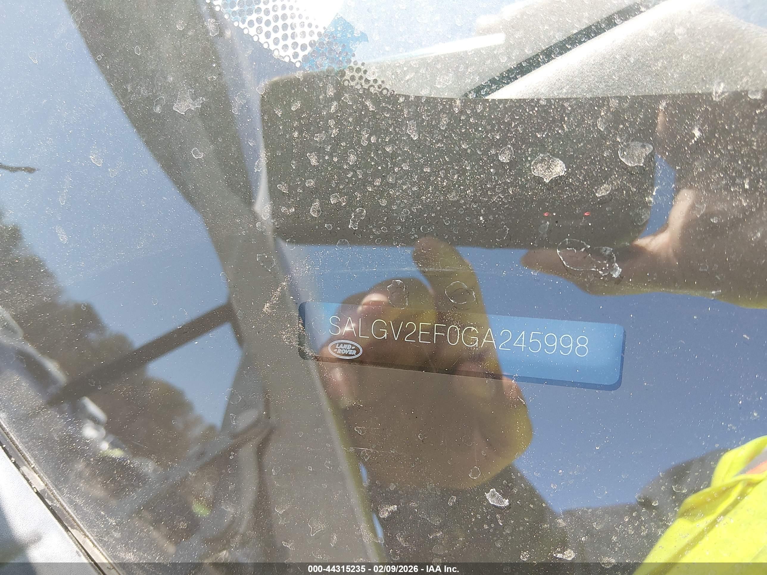 LAND ROVER image 9