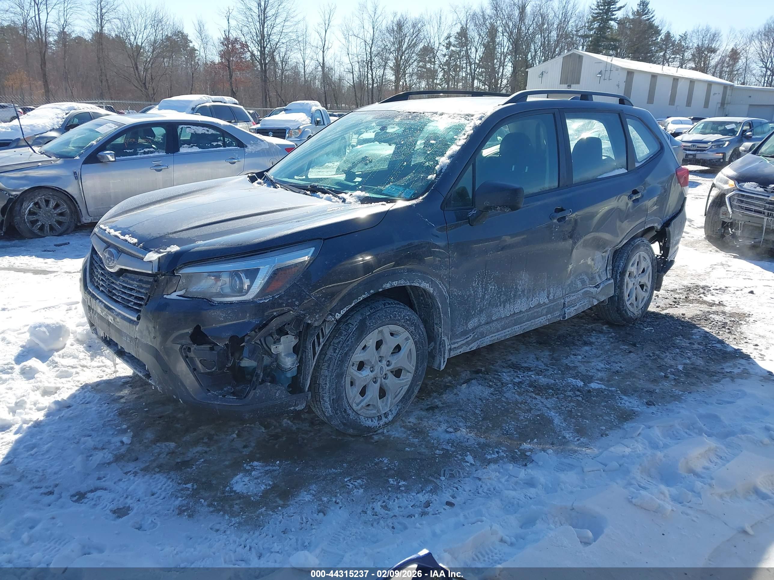 SUBARU FORESTER image 2