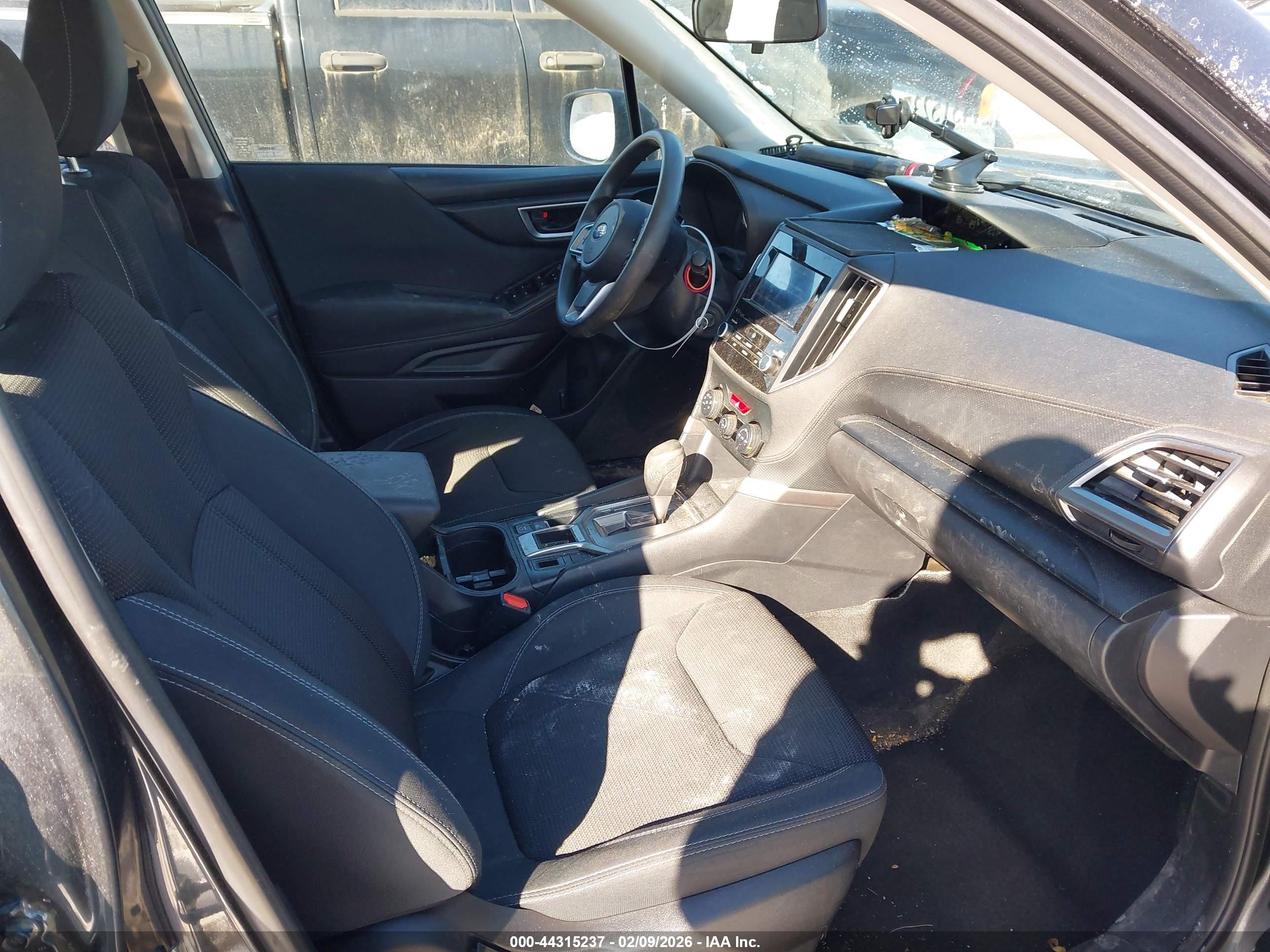 SUBARU FORESTER image 5