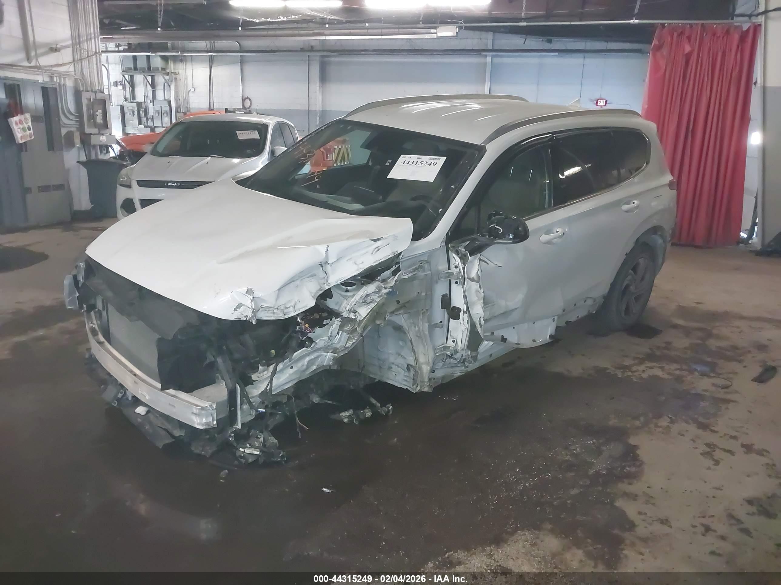 HYUNDAI SANTA image 2