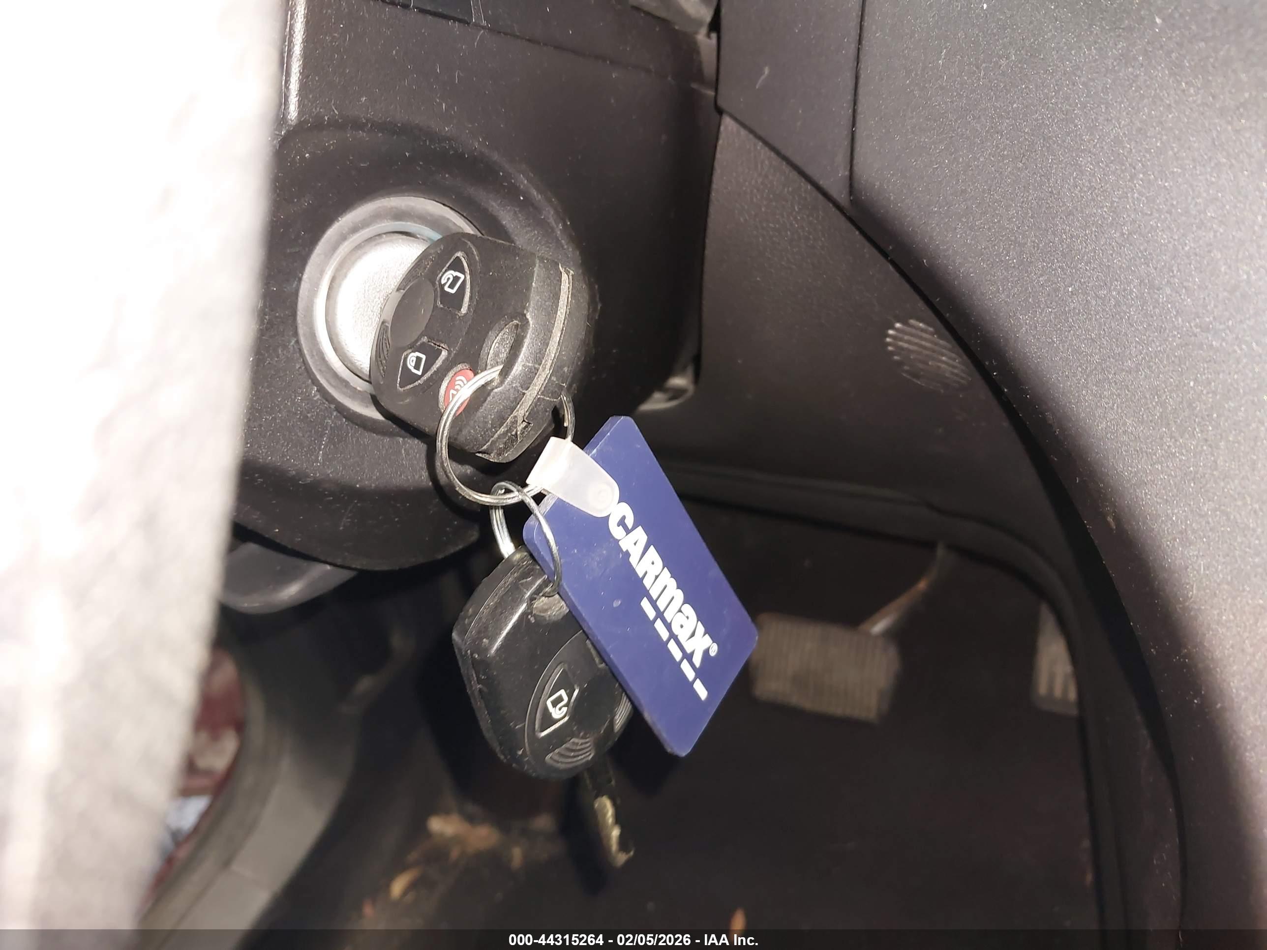 FORD ESCAPE image 11