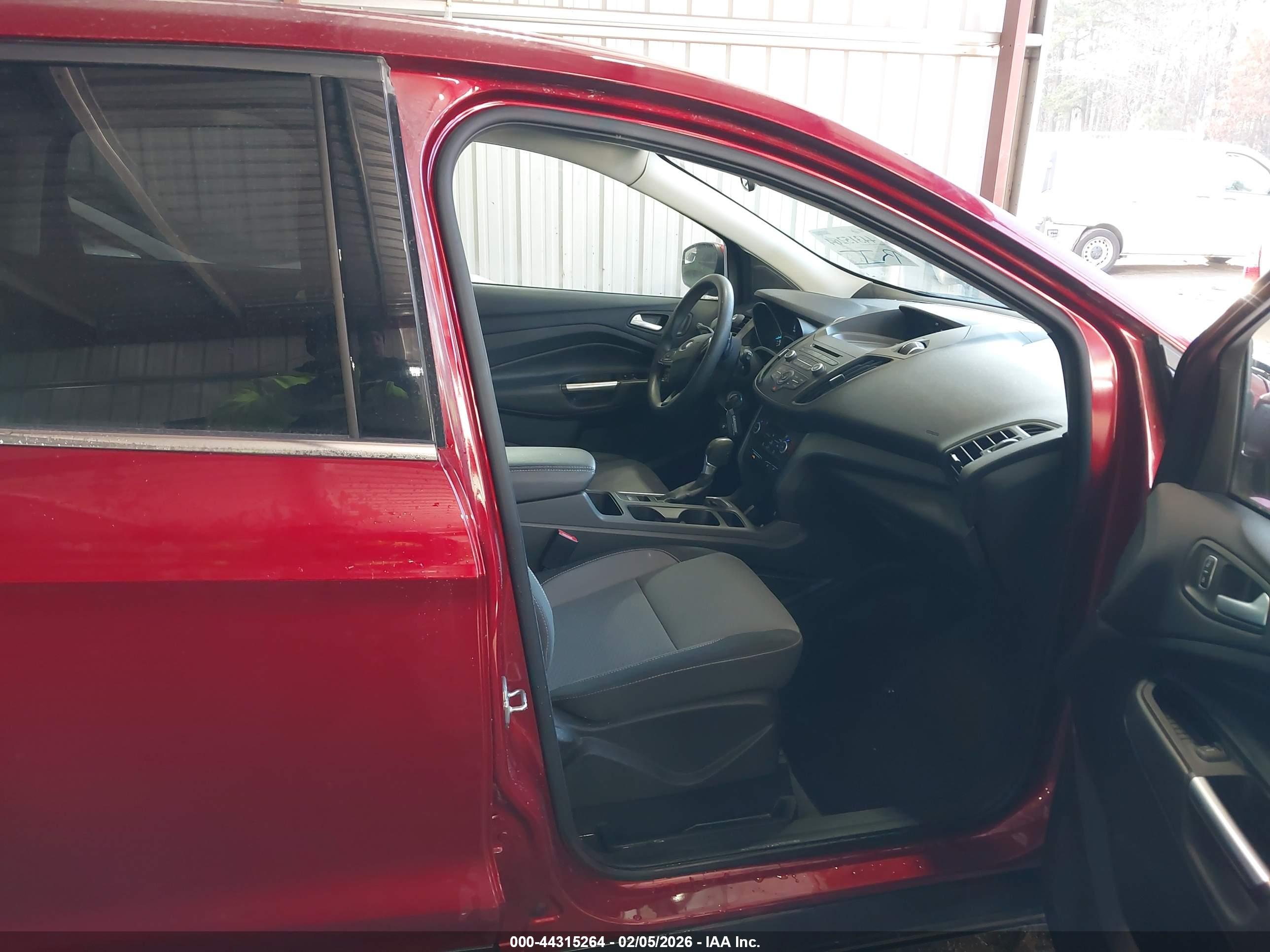 FORD ESCAPE image 5