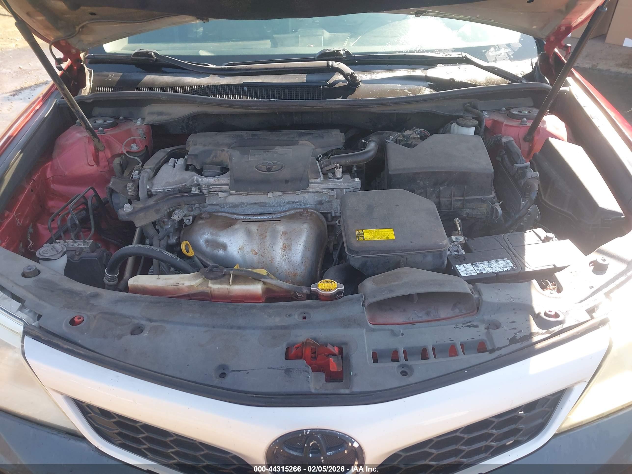 TOYOTA CAMRY image 10