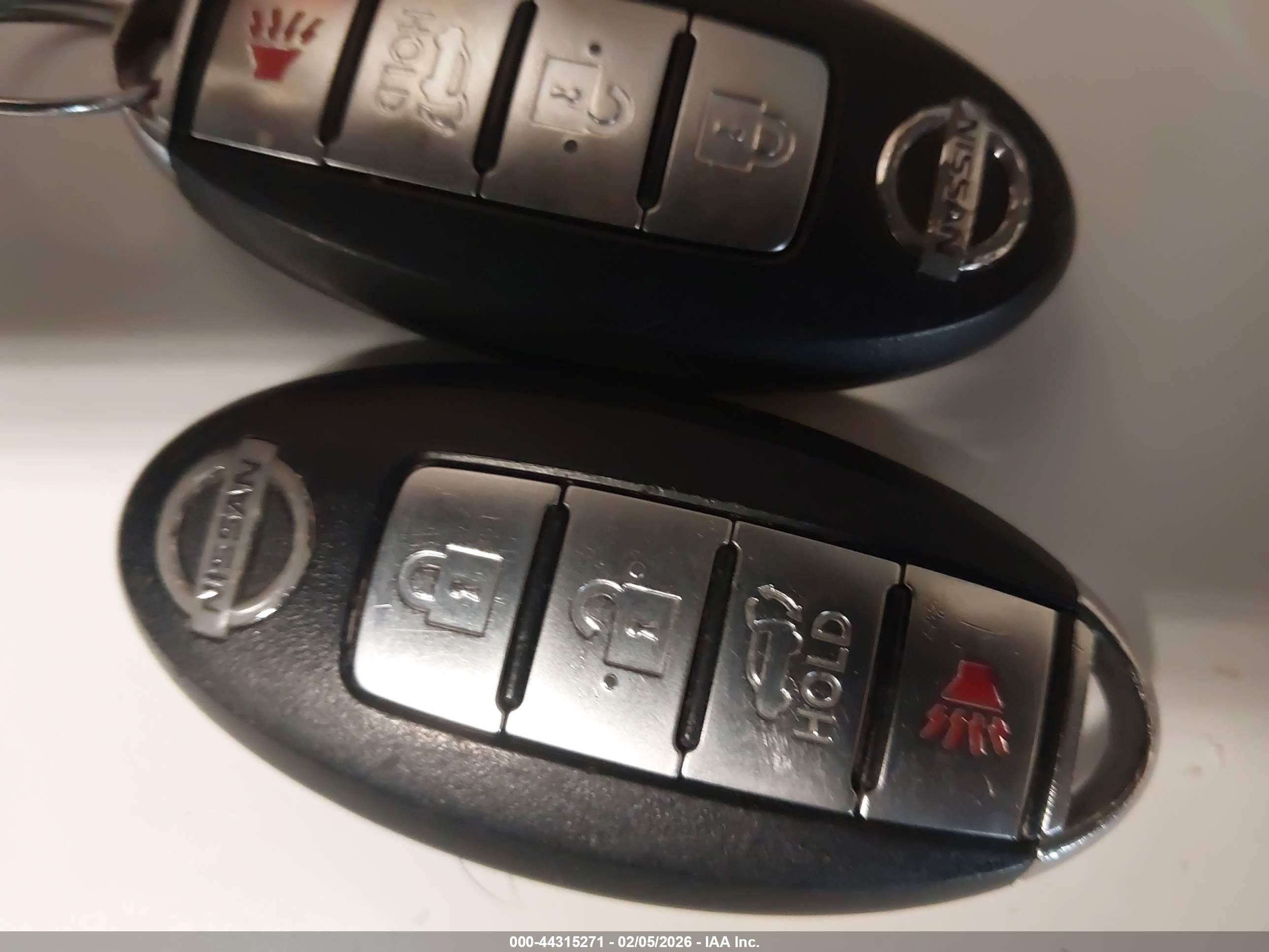 NISSAN ARMADA image 11