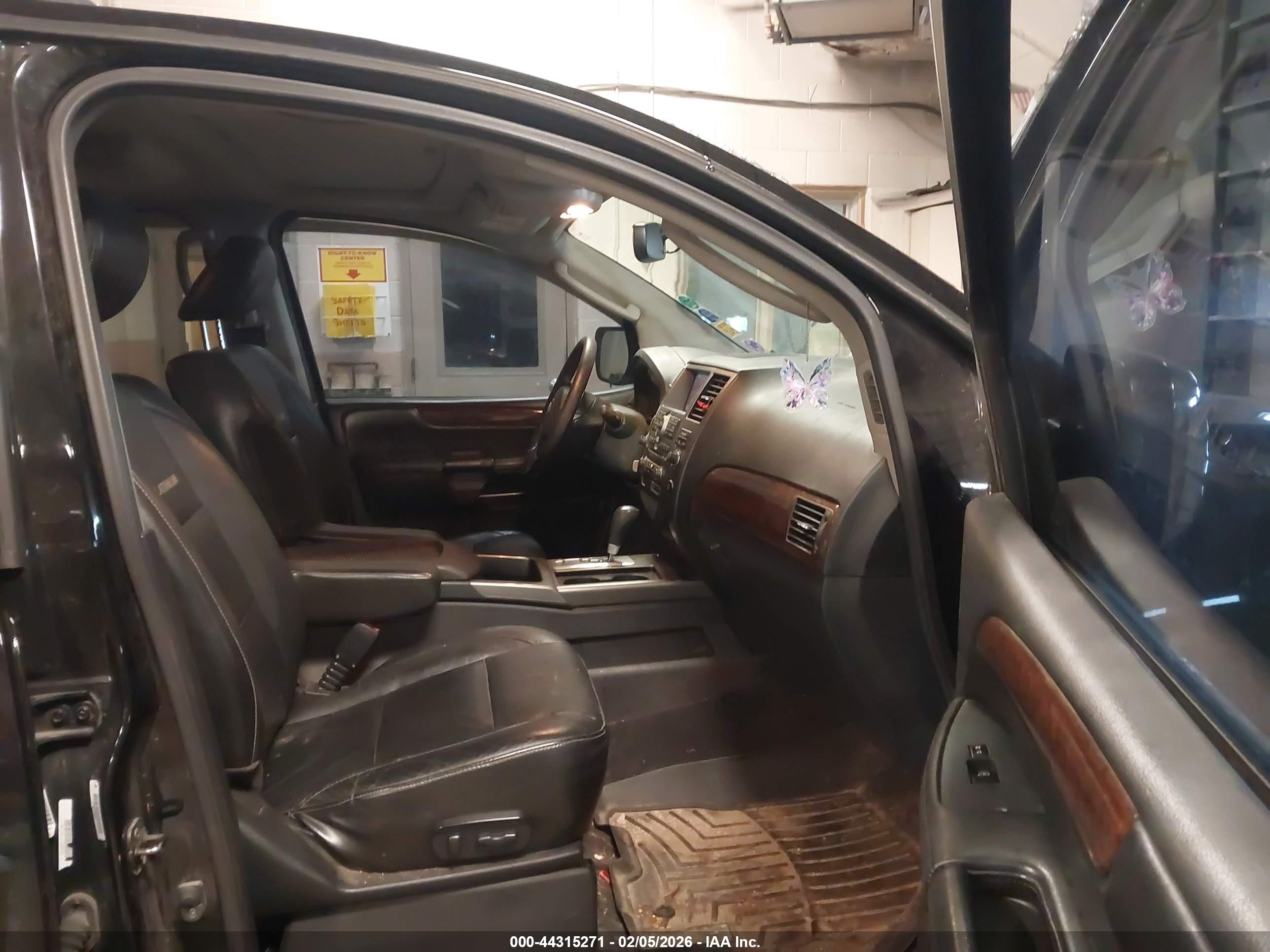 NISSAN ARMADA image 5
