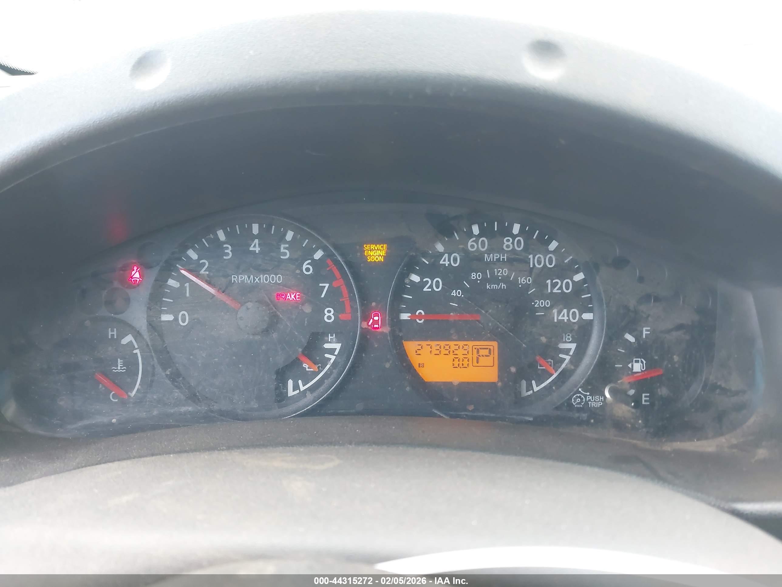 NISSAN FRONTIER image 7