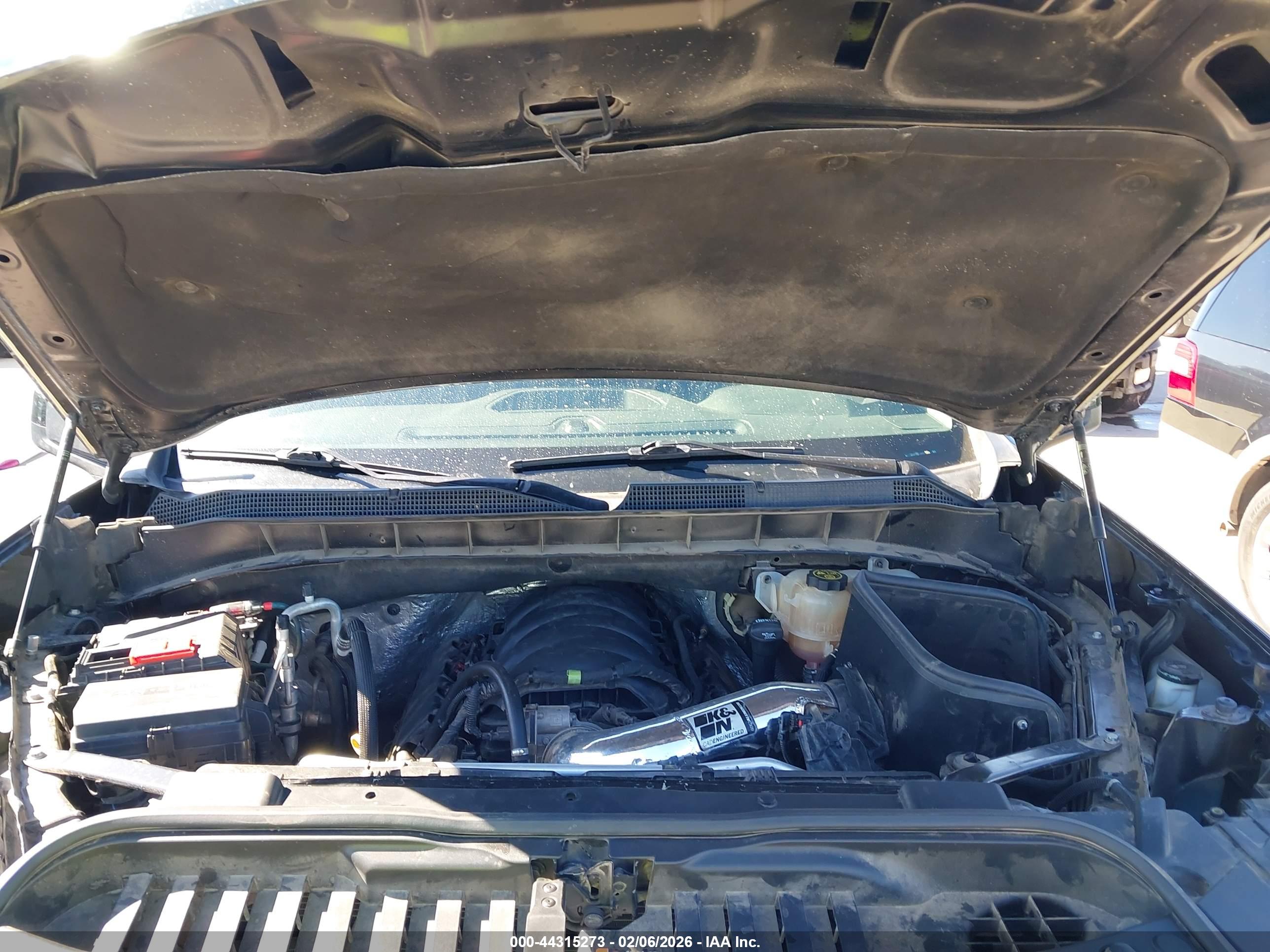 CHEVROLET SILVERADO image 10