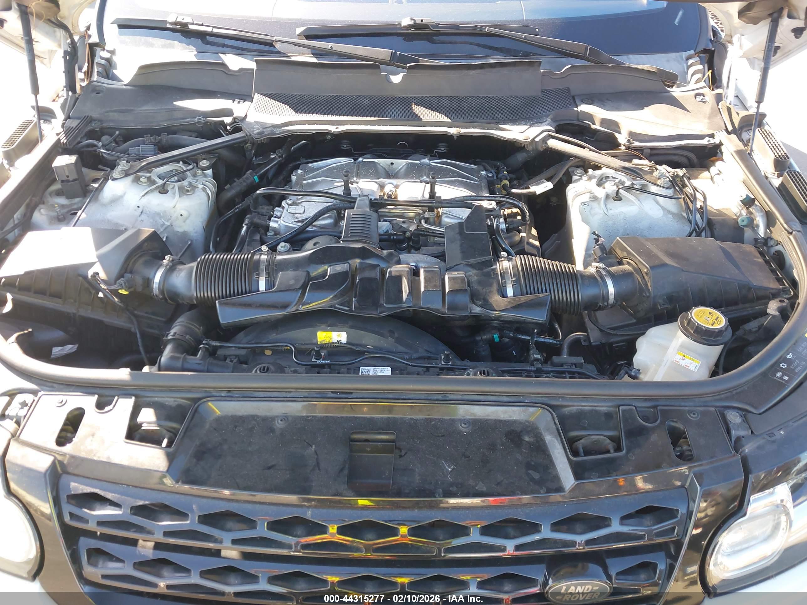 LAND ROVER image 10