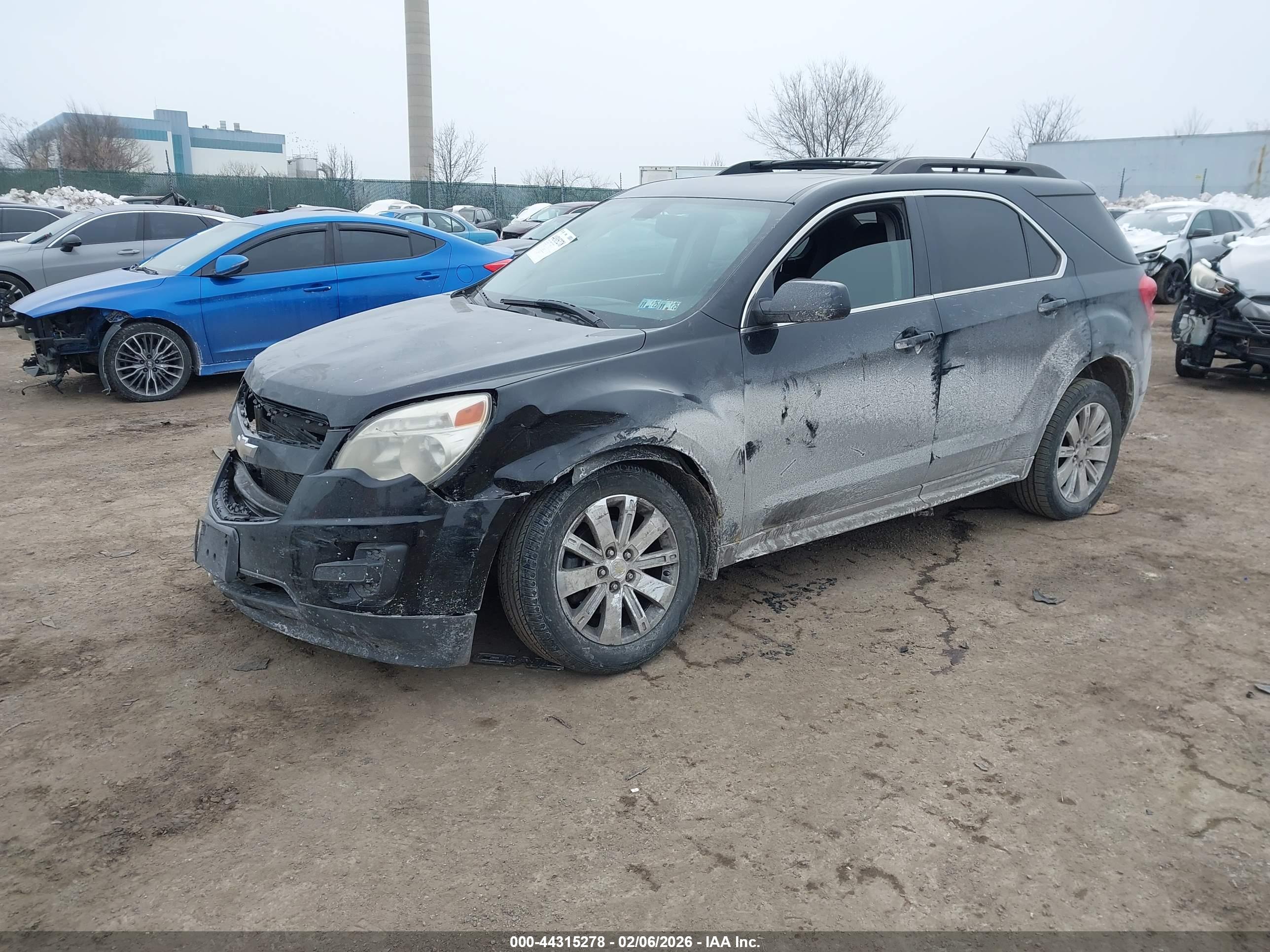 CHEVROLET EQUINOX image 2
