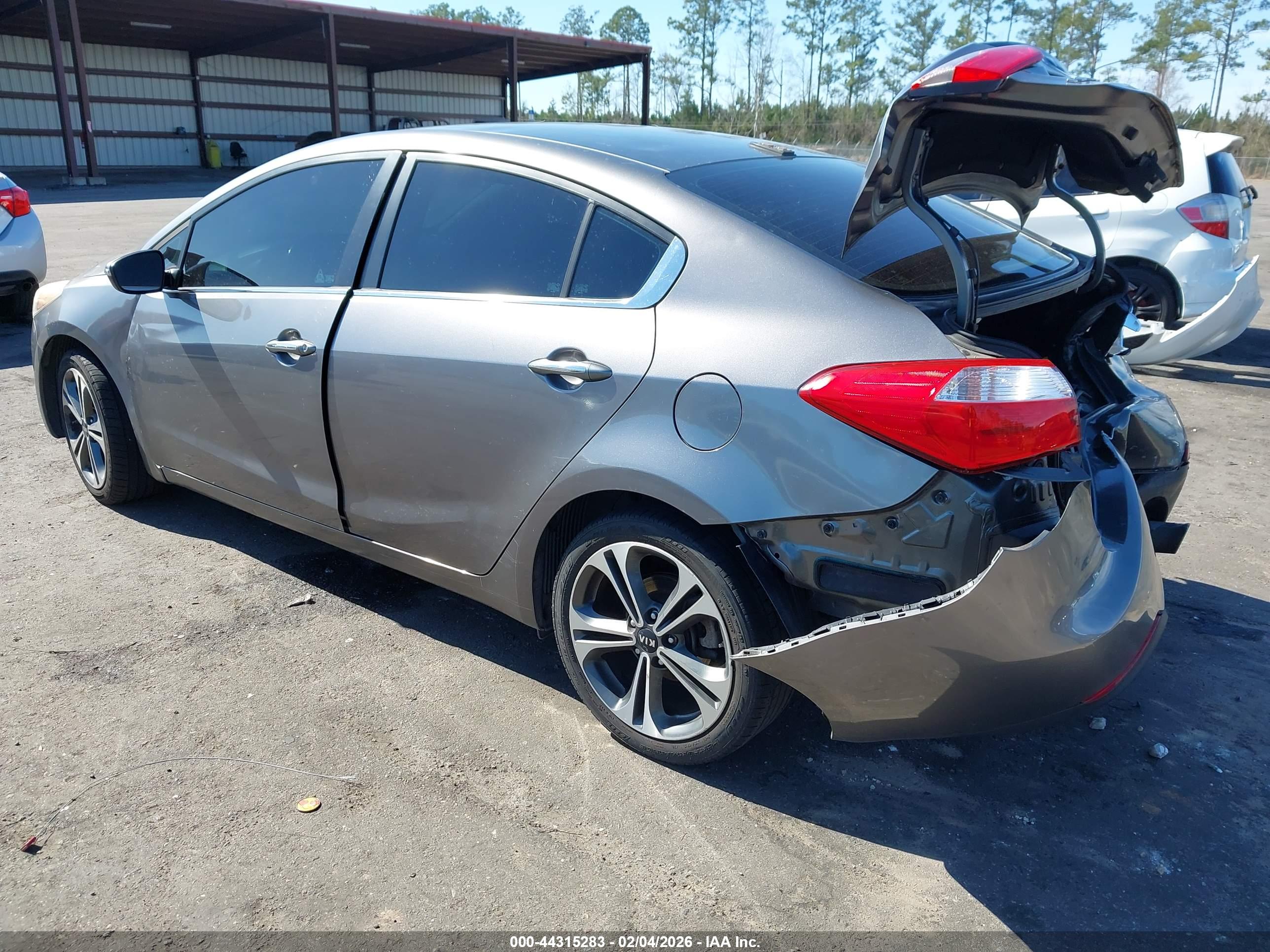 KIA FORTE image 3