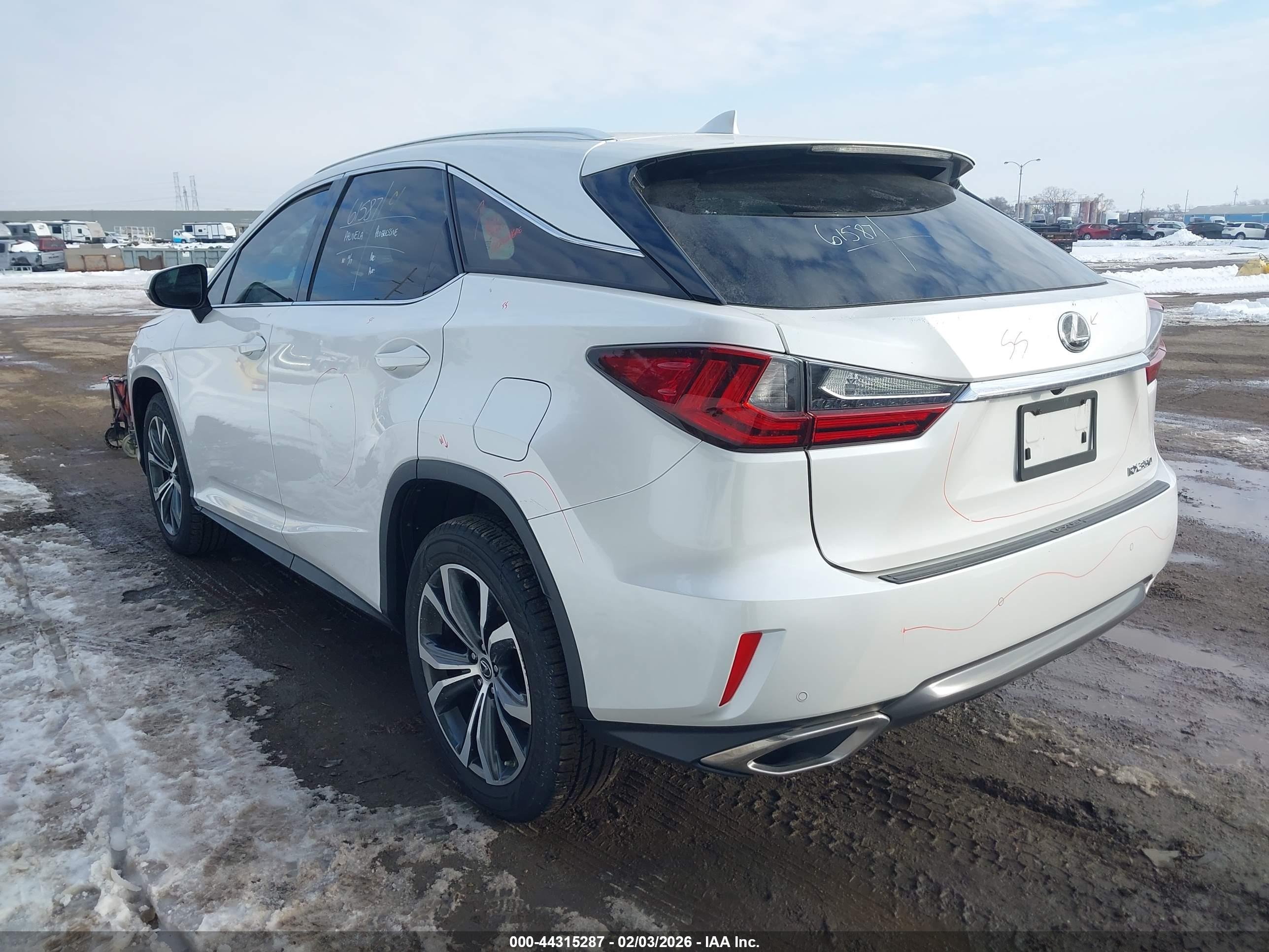 LEXUS RX image 3