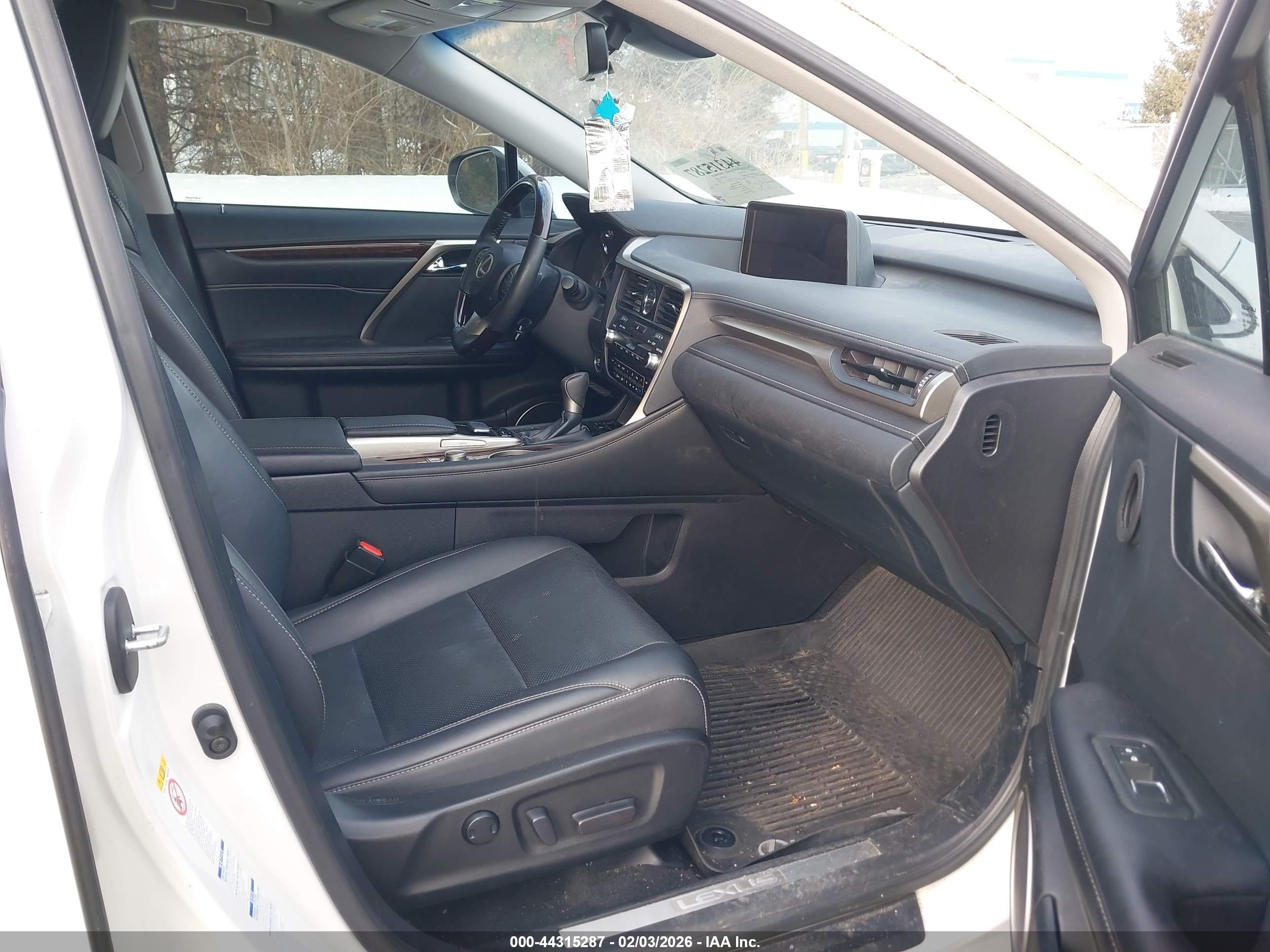 LEXUS RX image 5