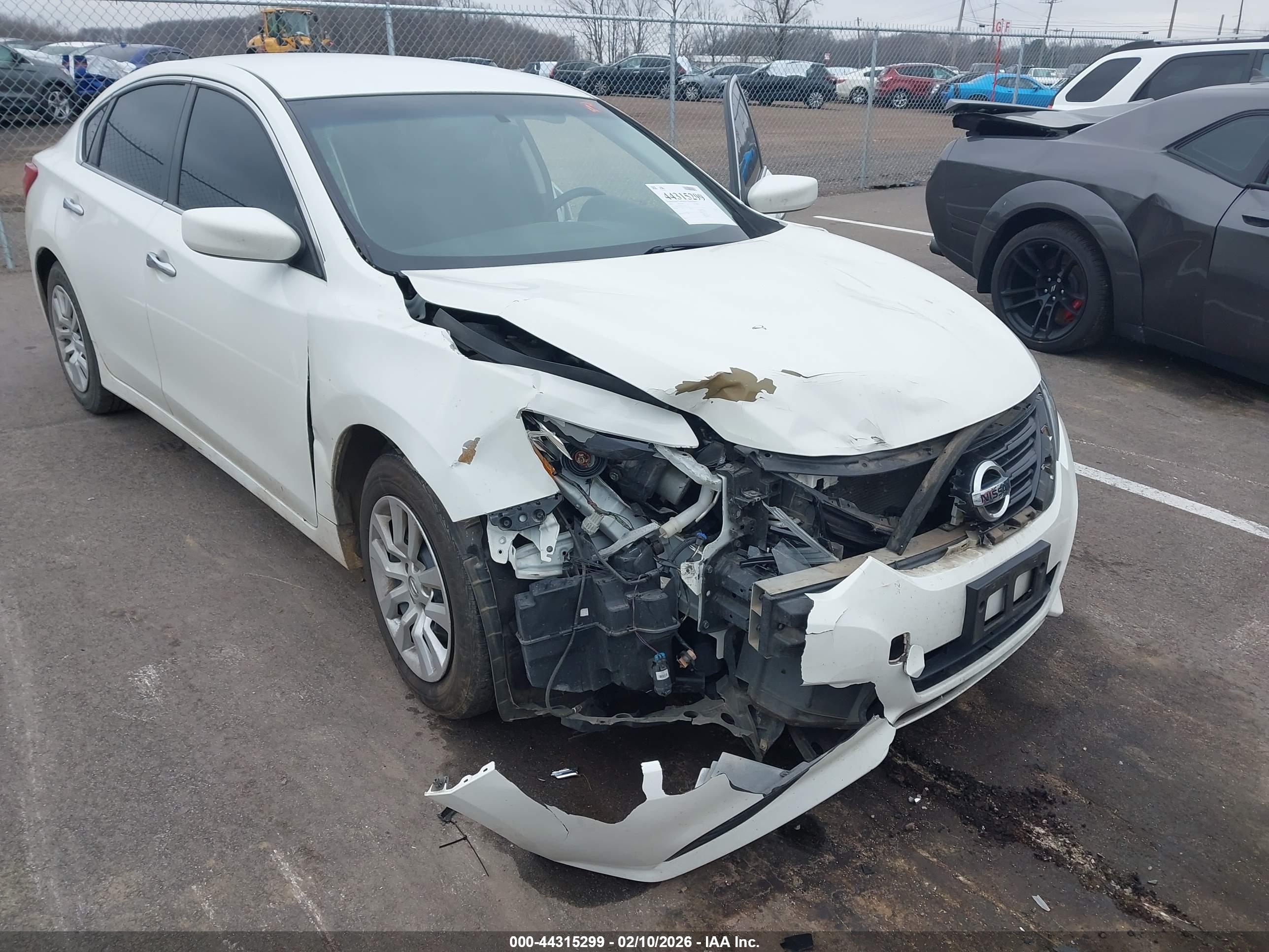 NISSAN ALTIMA image 6