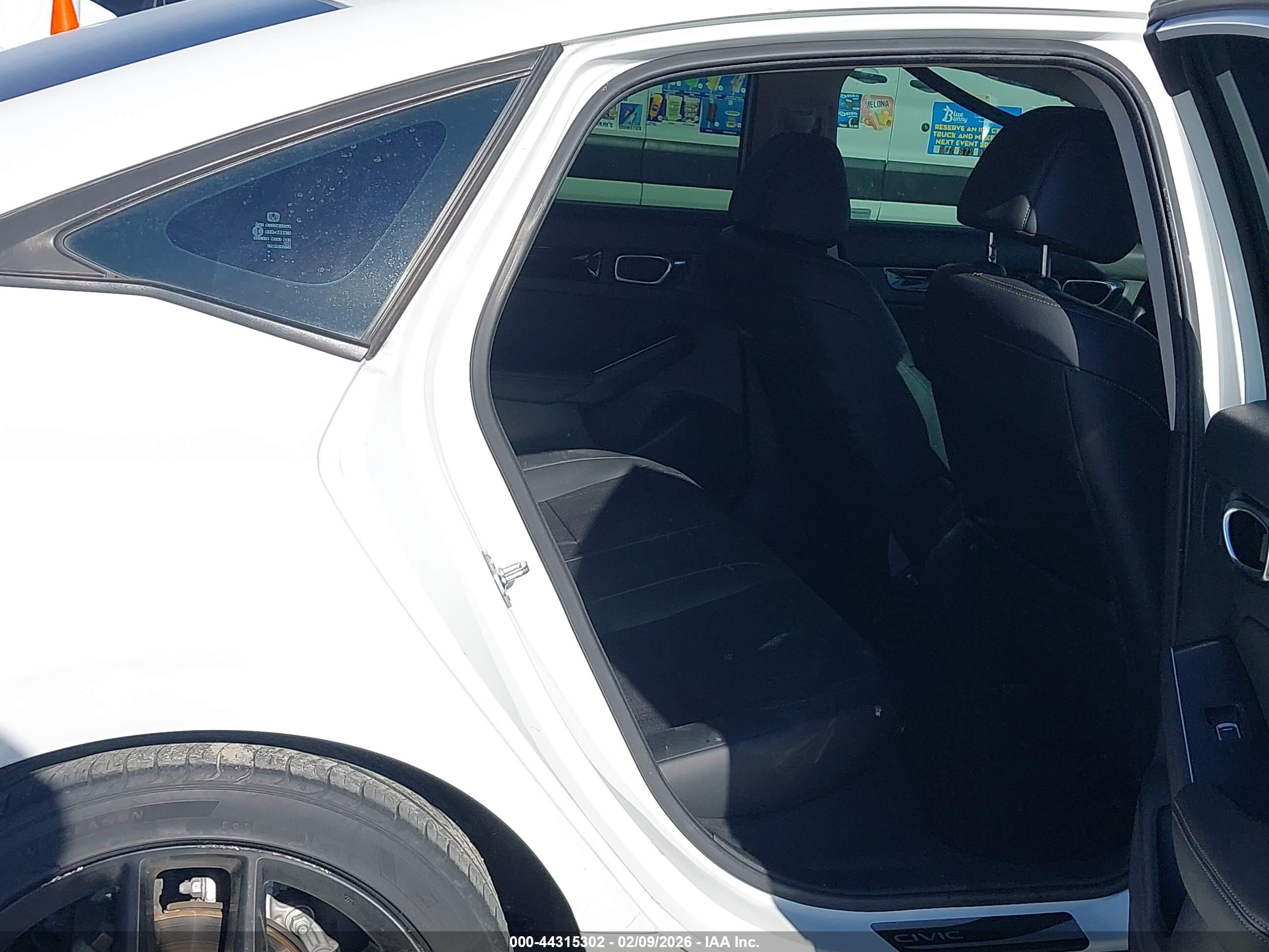 HONDA CIVIC image 8