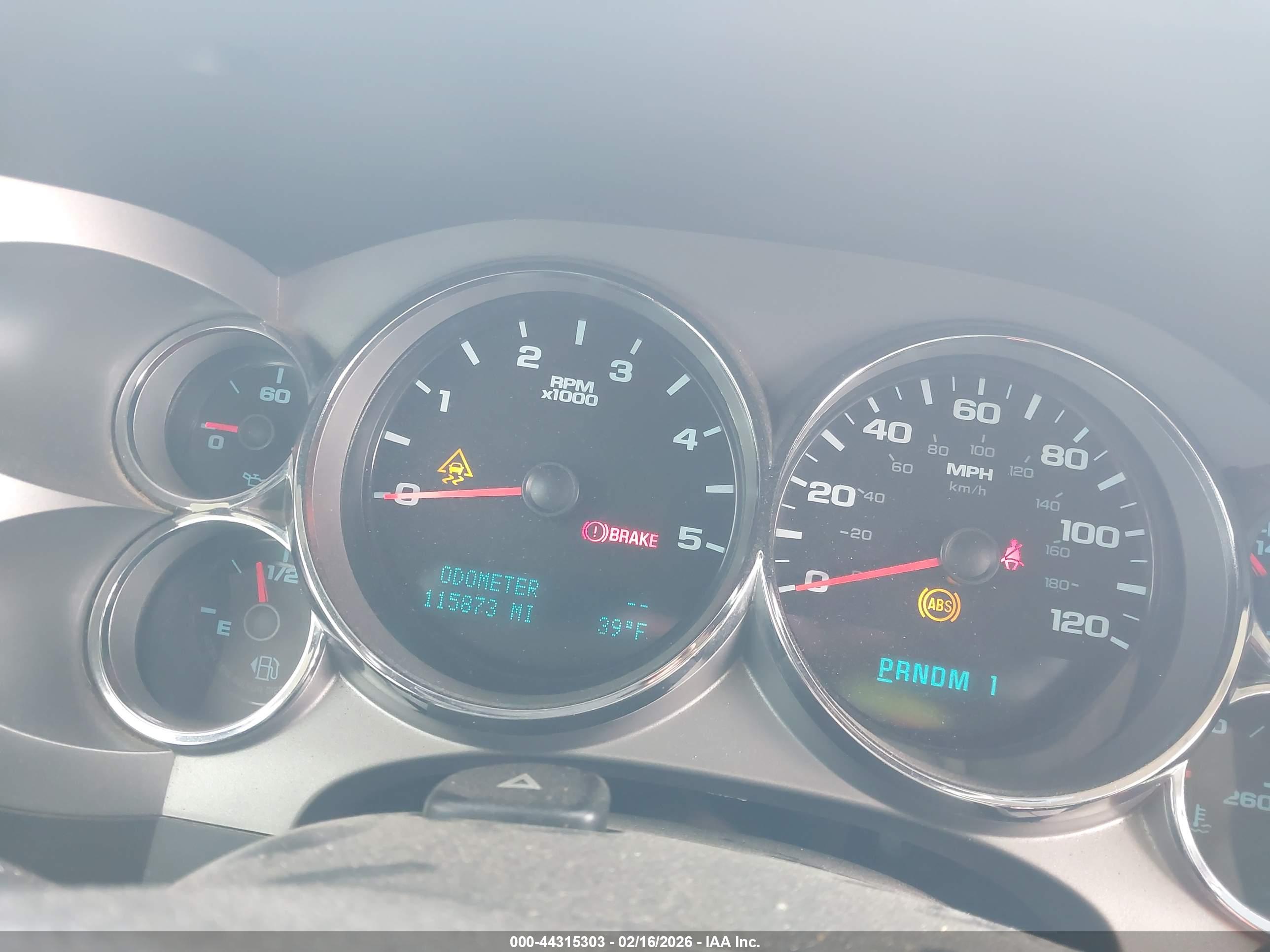 CHEVROLET SILVERADO image 6