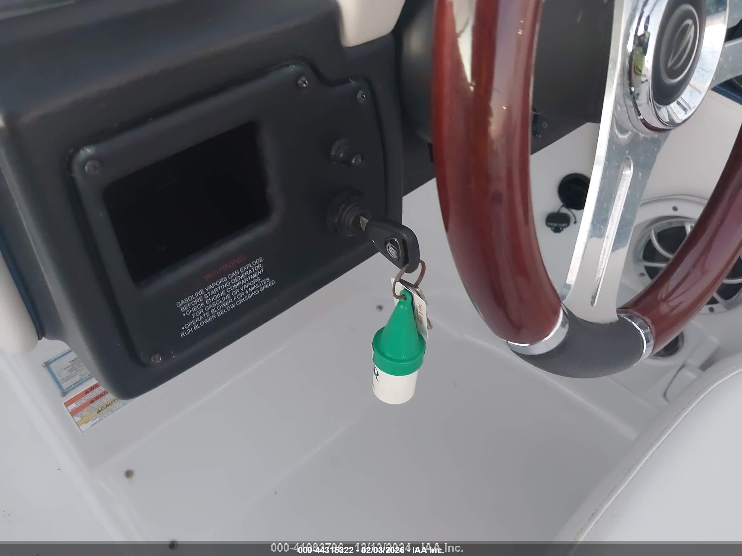 CROWNLINE E image 11