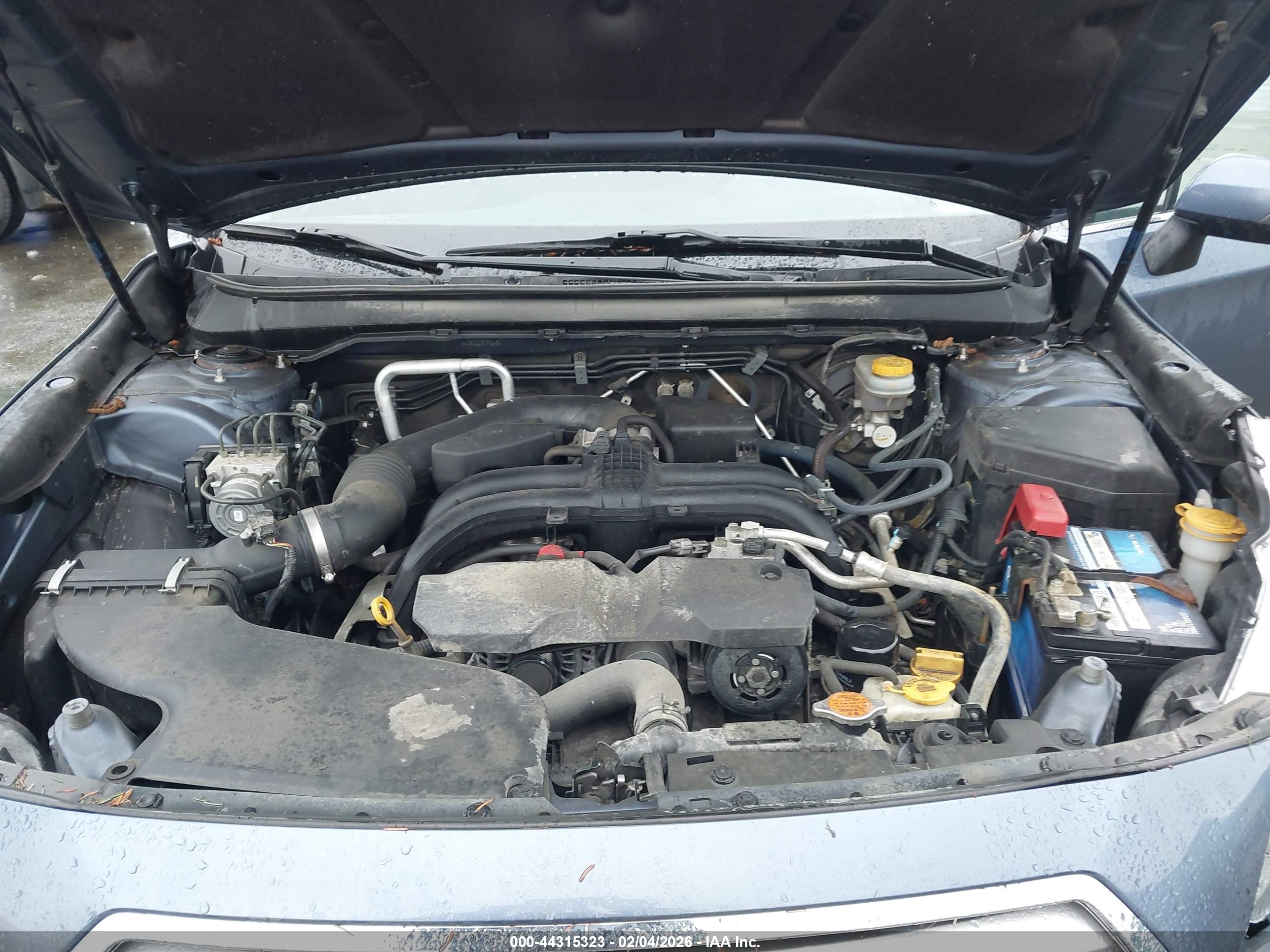 SUBARU OUTBACK image 10