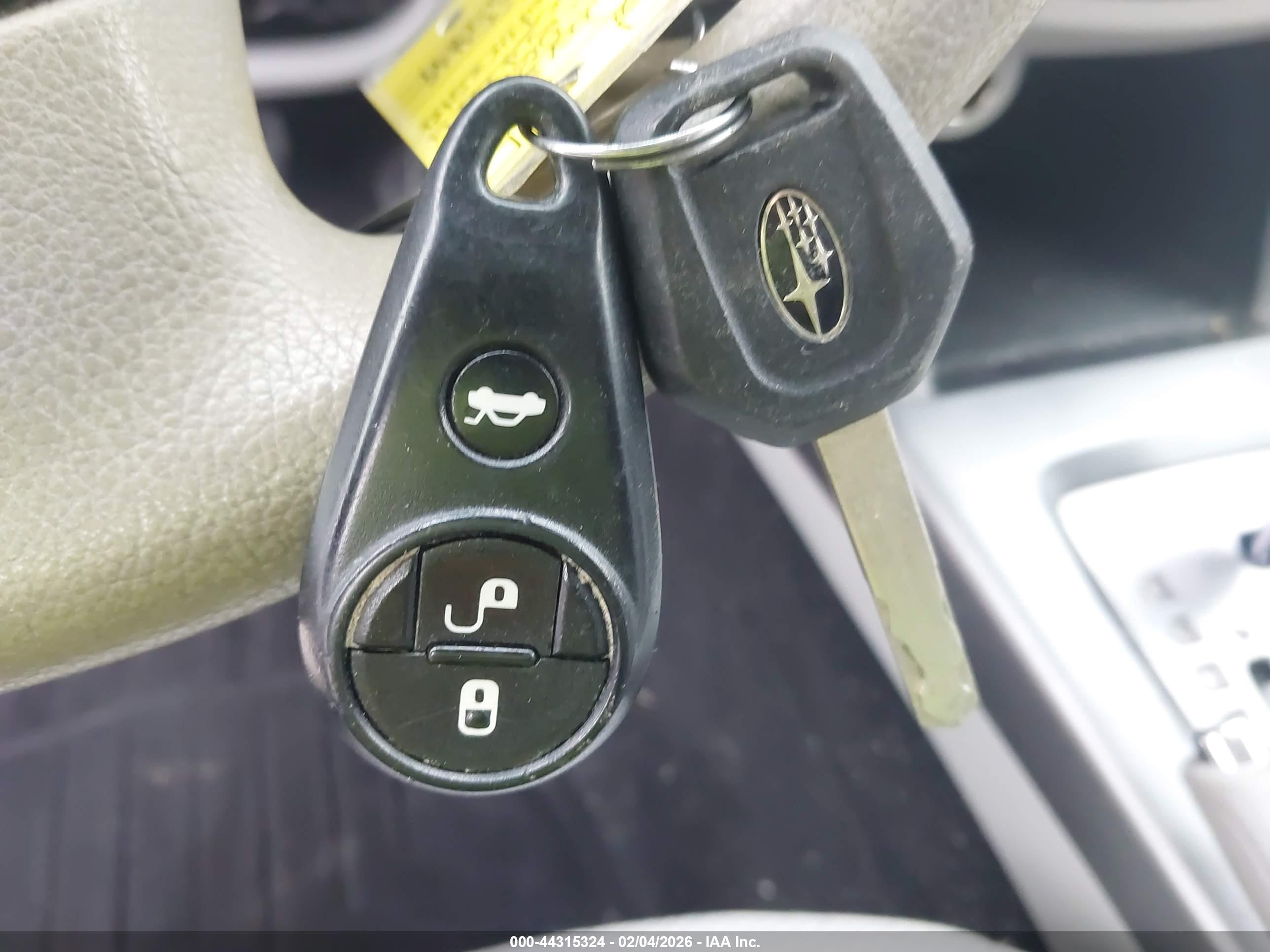 SUBARU FORESTER image 11