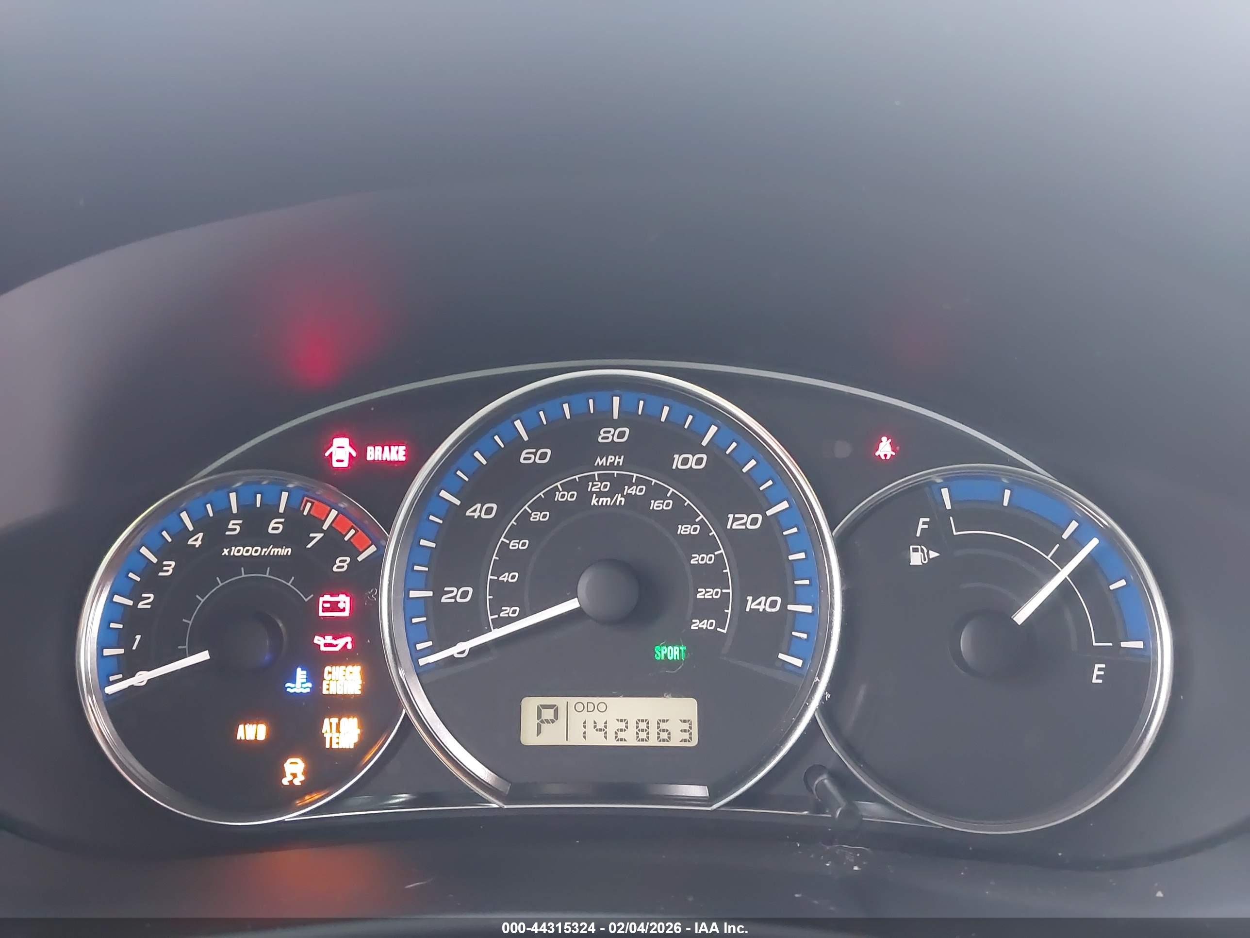 SUBARU FORESTER image 7