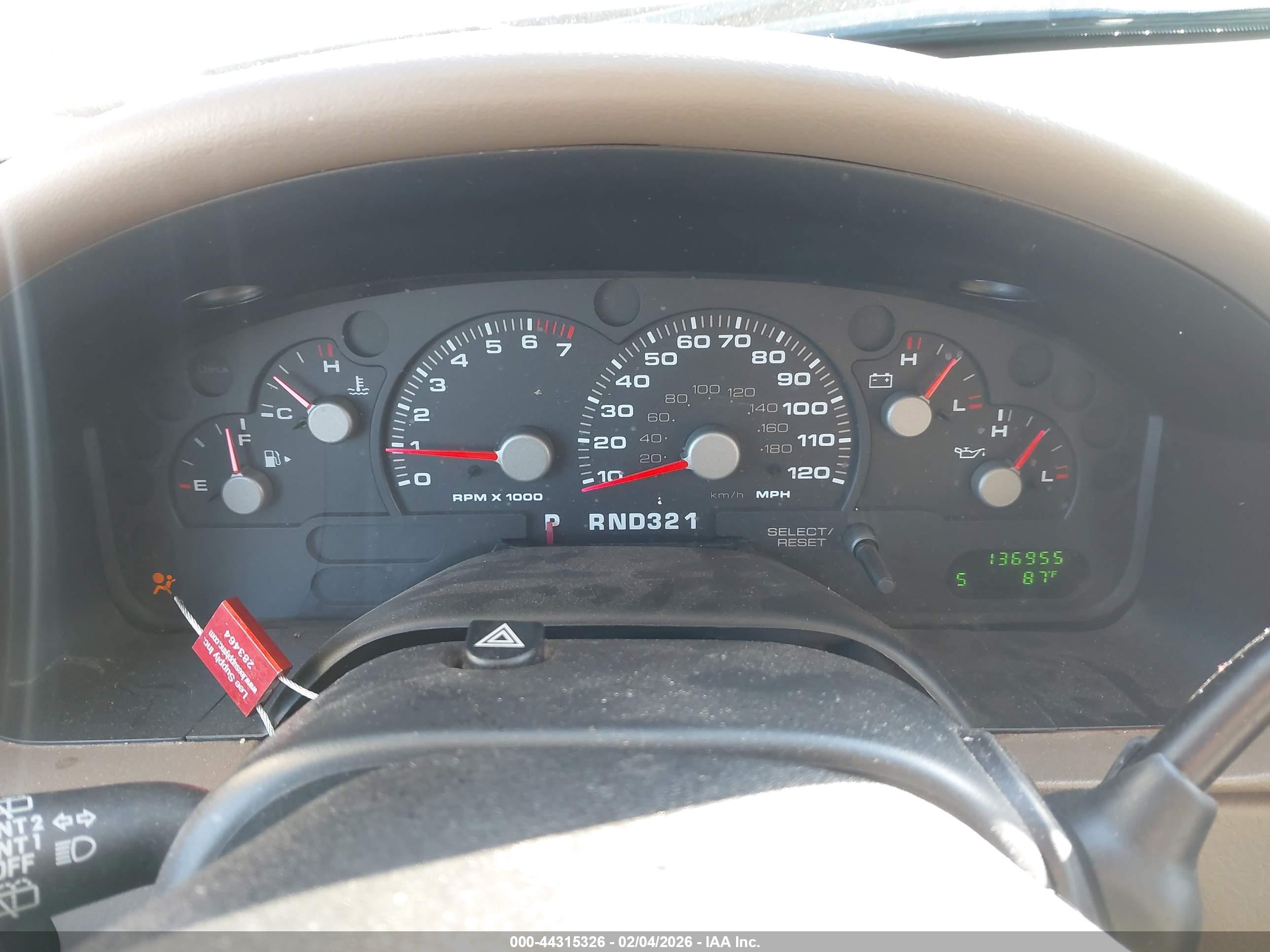 FORD EXPLORER image 7
