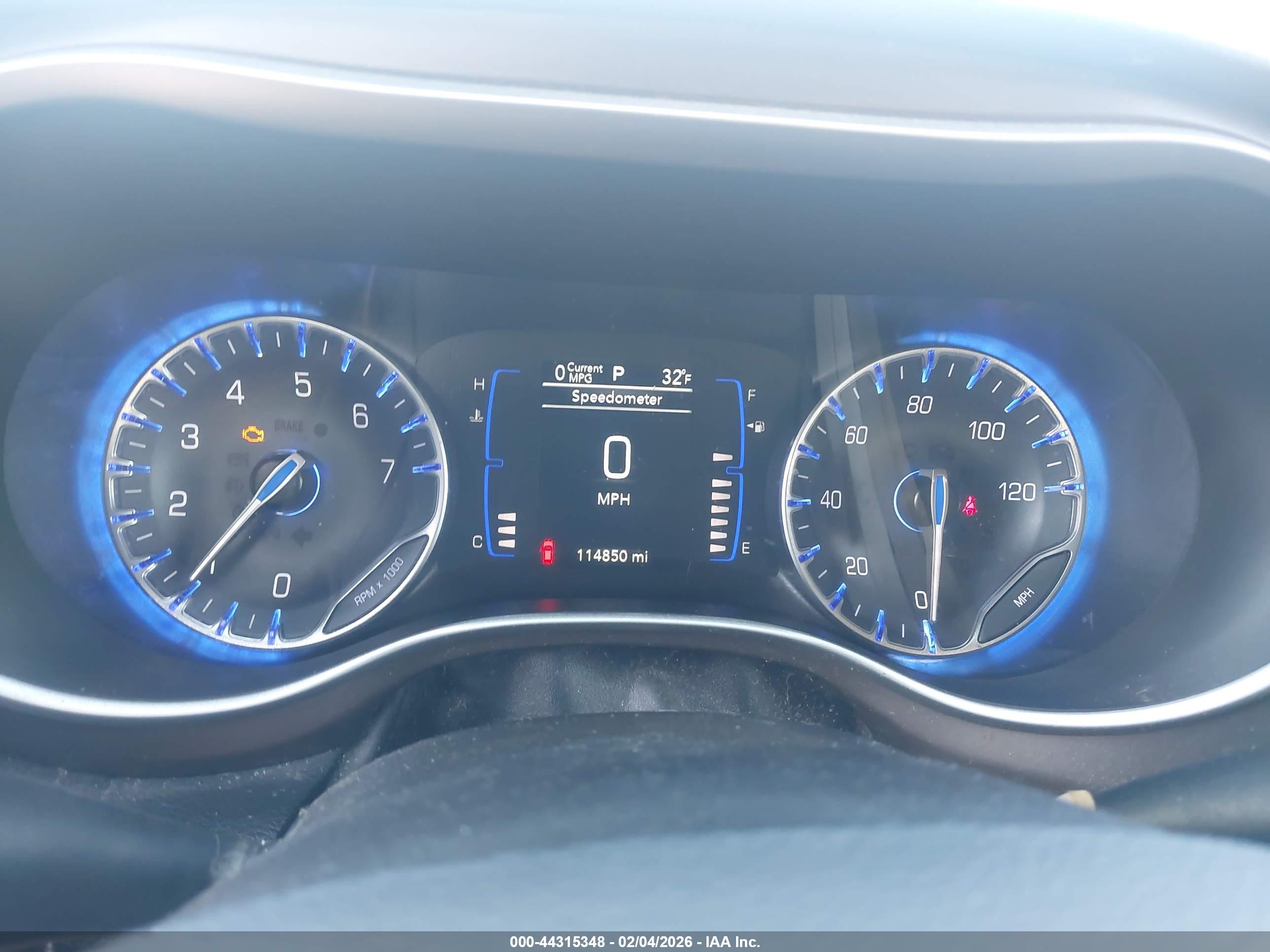 CHRYSLER VOYAGER image 7