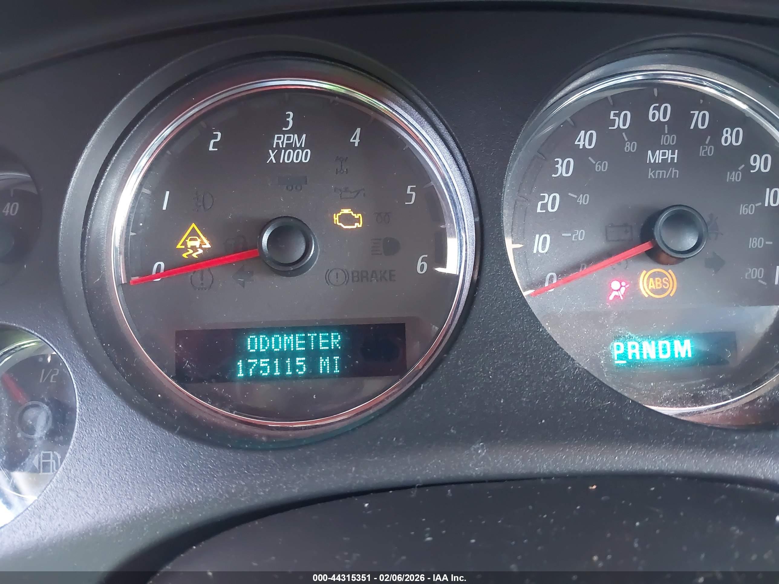 GMC YUKON image 7