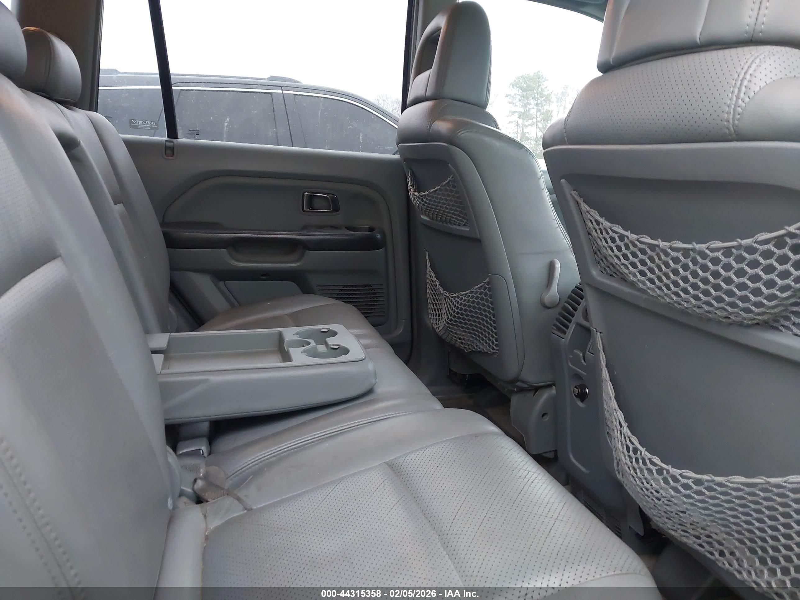HONDA PILOT image 8