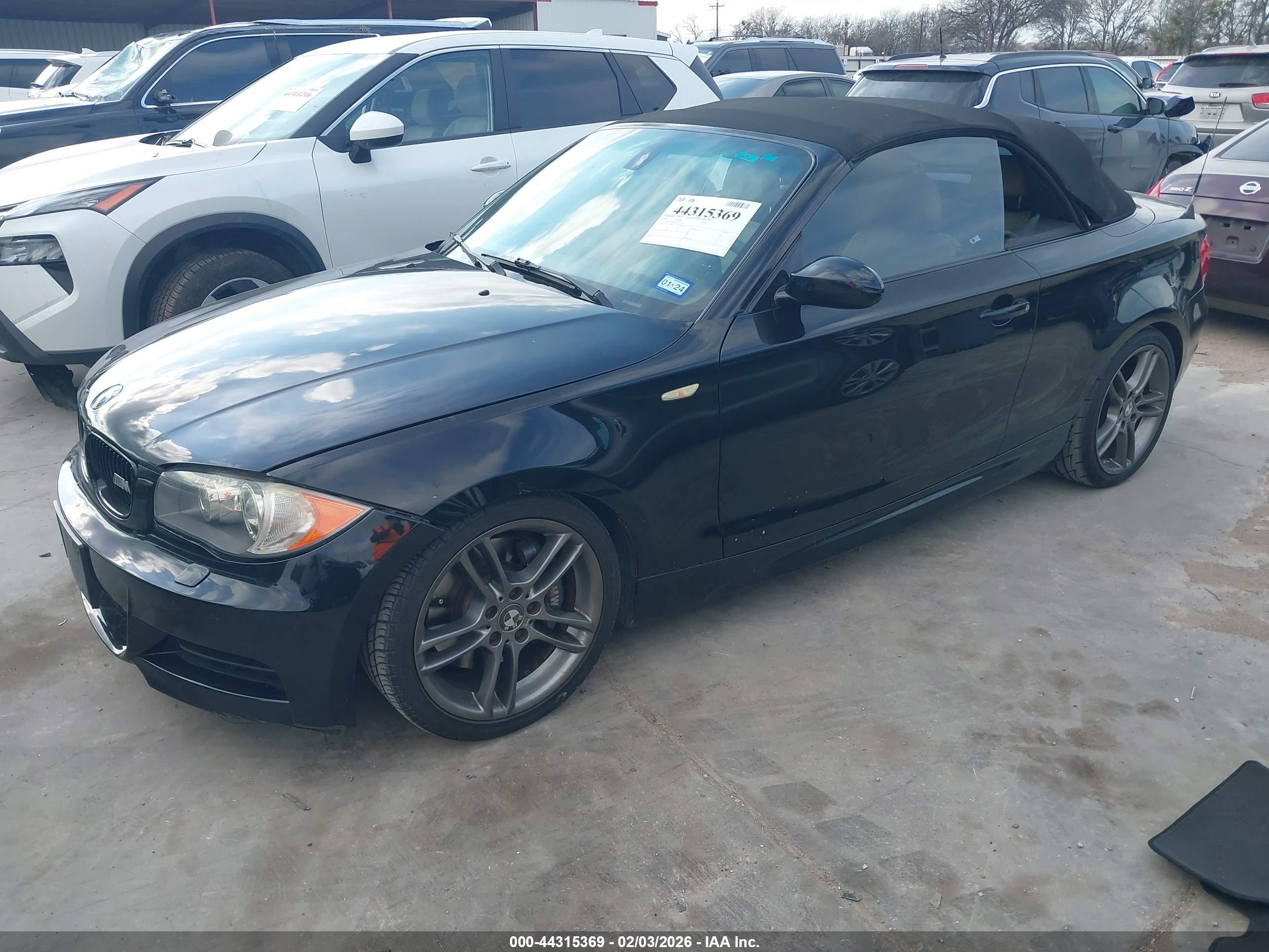 BMW 135I image 2