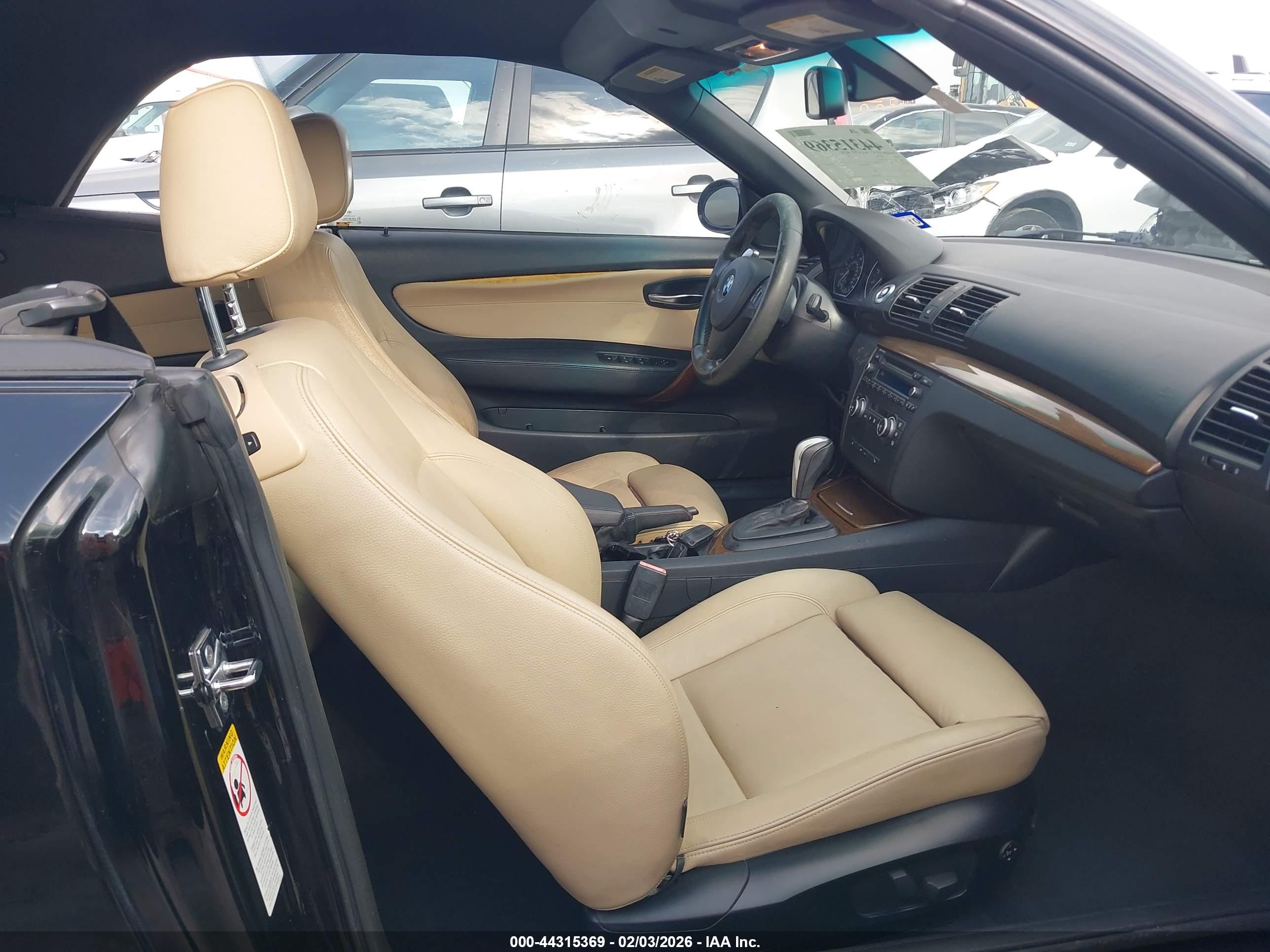BMW 135I image 8