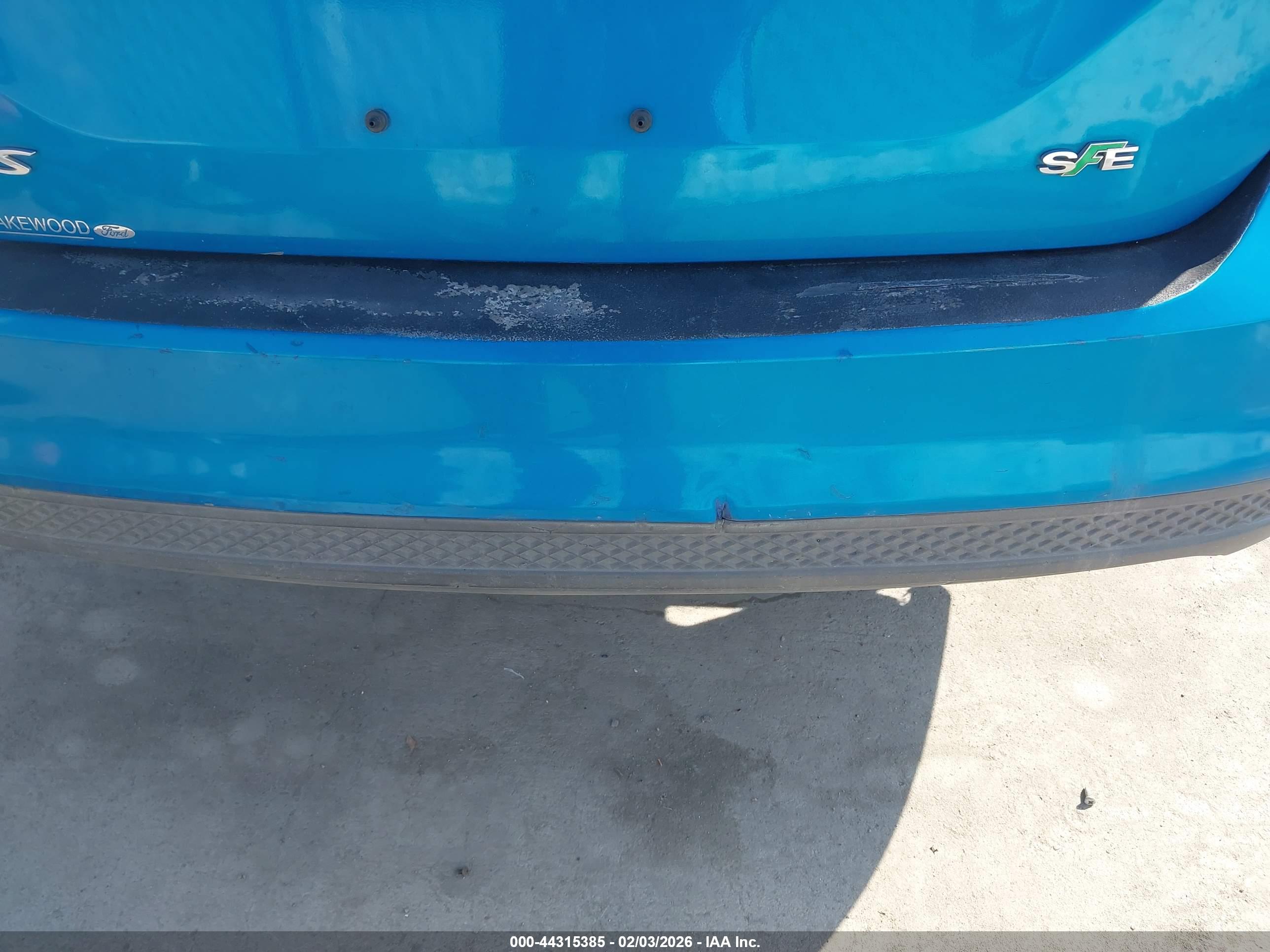 FORD FOCUS image 6