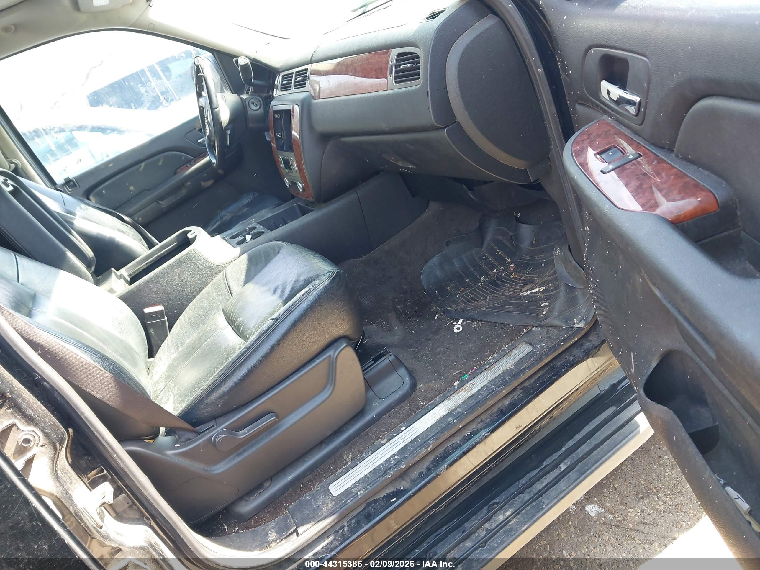 CHEVROLET AVALANCHE image 5