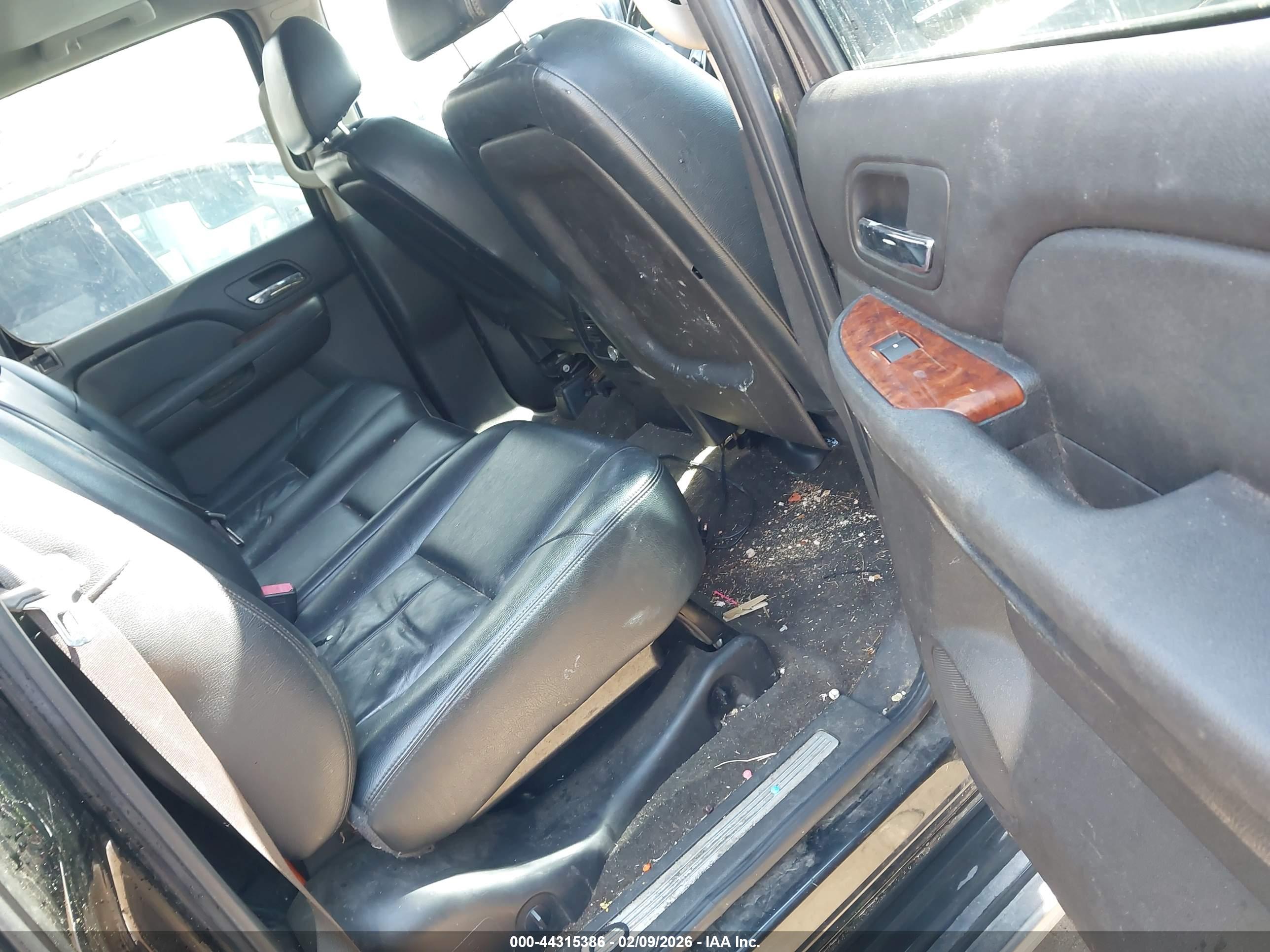 CHEVROLET AVALANCHE image 8