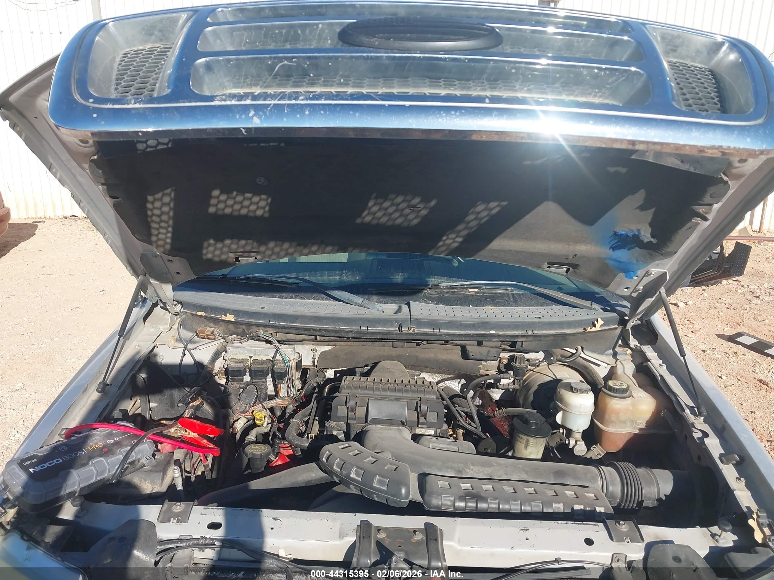 FORD F-150 image 10