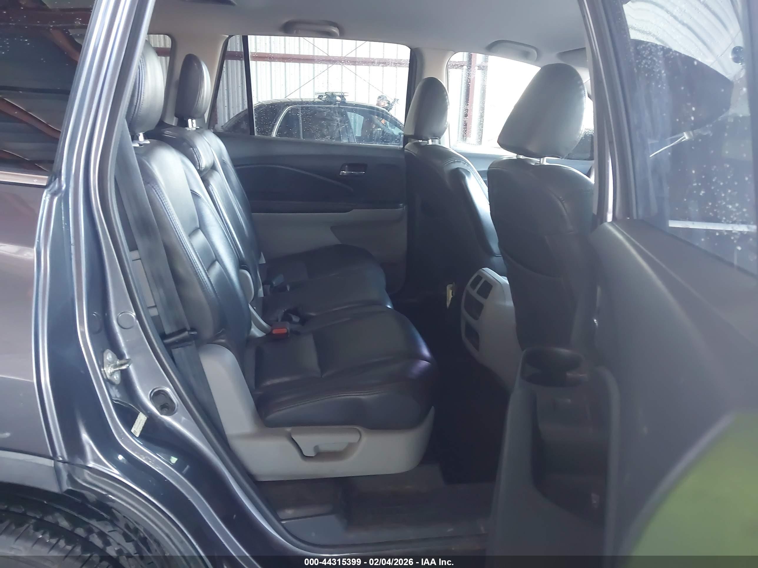 HONDA PILOT image 8